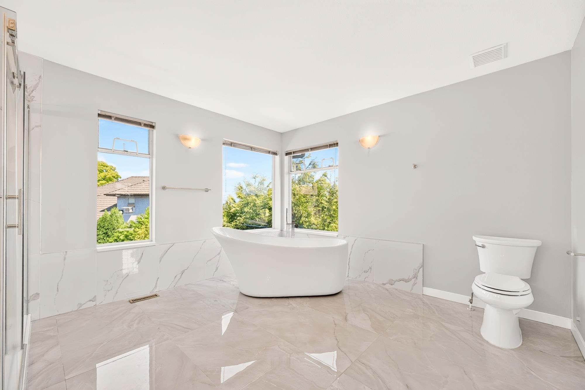 1237 Durant Drive, Coquitlam, BC - Indoor Photo Showing Bathroom