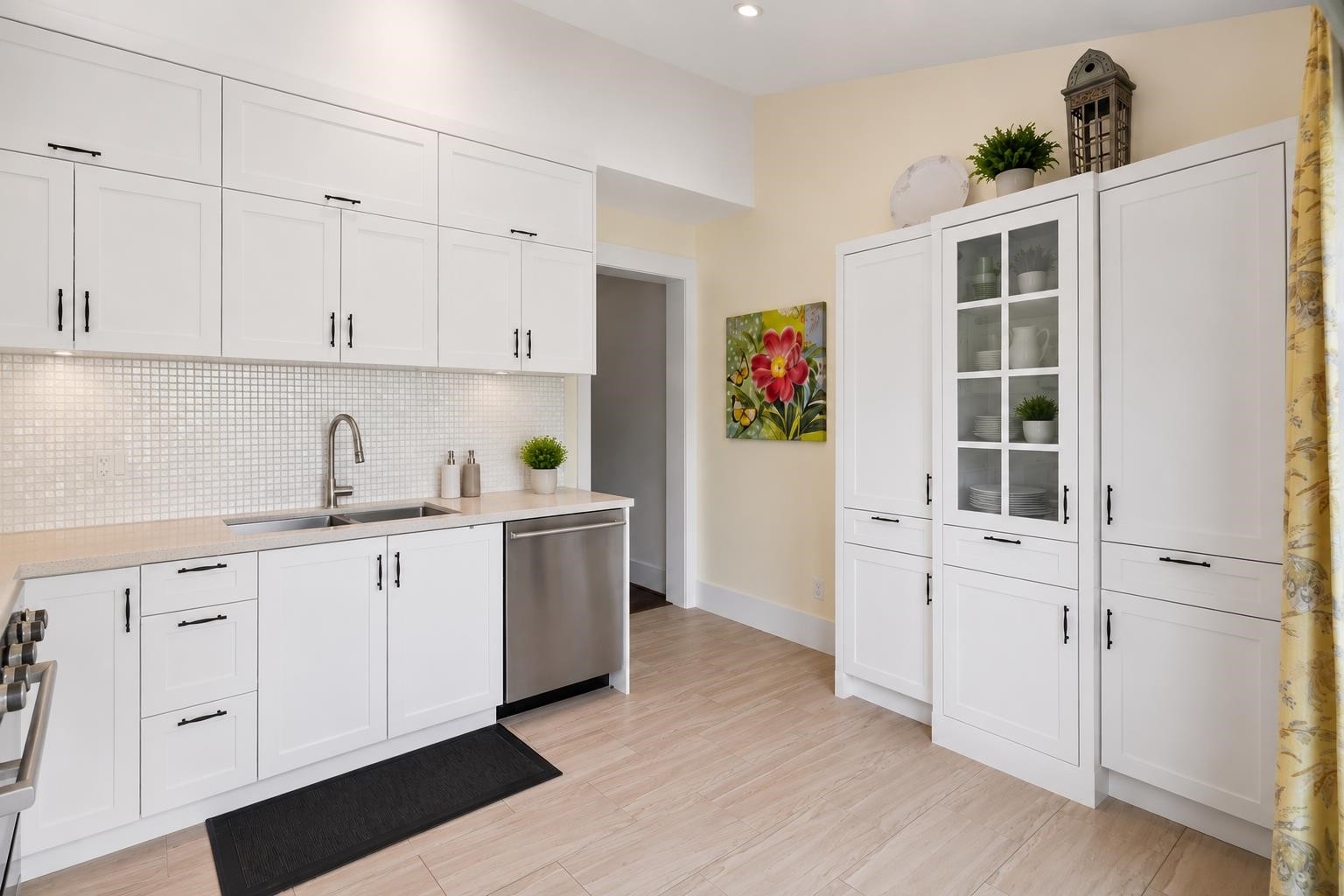 3541 8Th Avenue W, Vancouver, BC - Indoor Photo Showing Kitchen