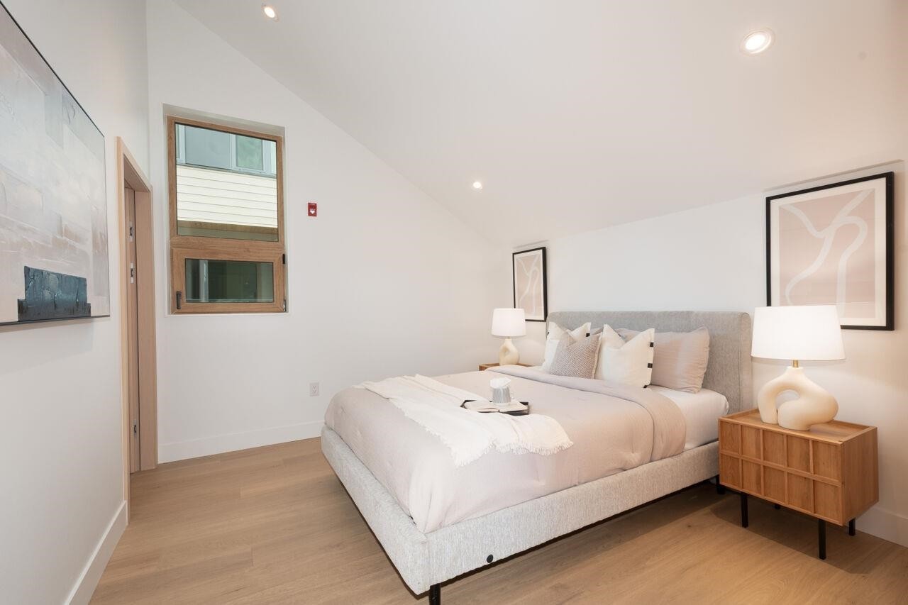 3122 11Th Avenue W, Vancouver, BC - Indoor Photo Showing Bedroom