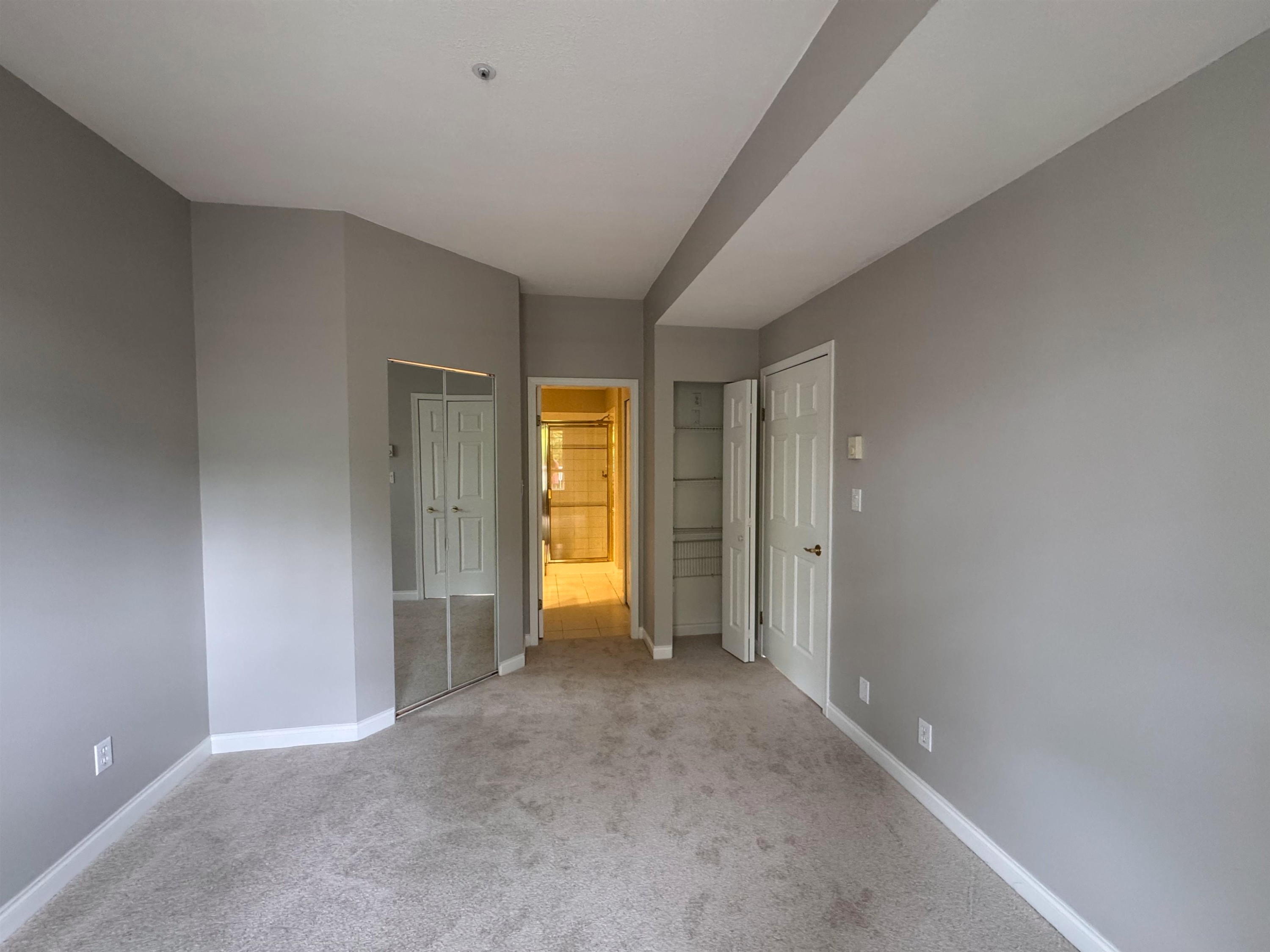 308-5835 Hampton Place E, Vancouver, BC - Indoor Photo Showing Other Room