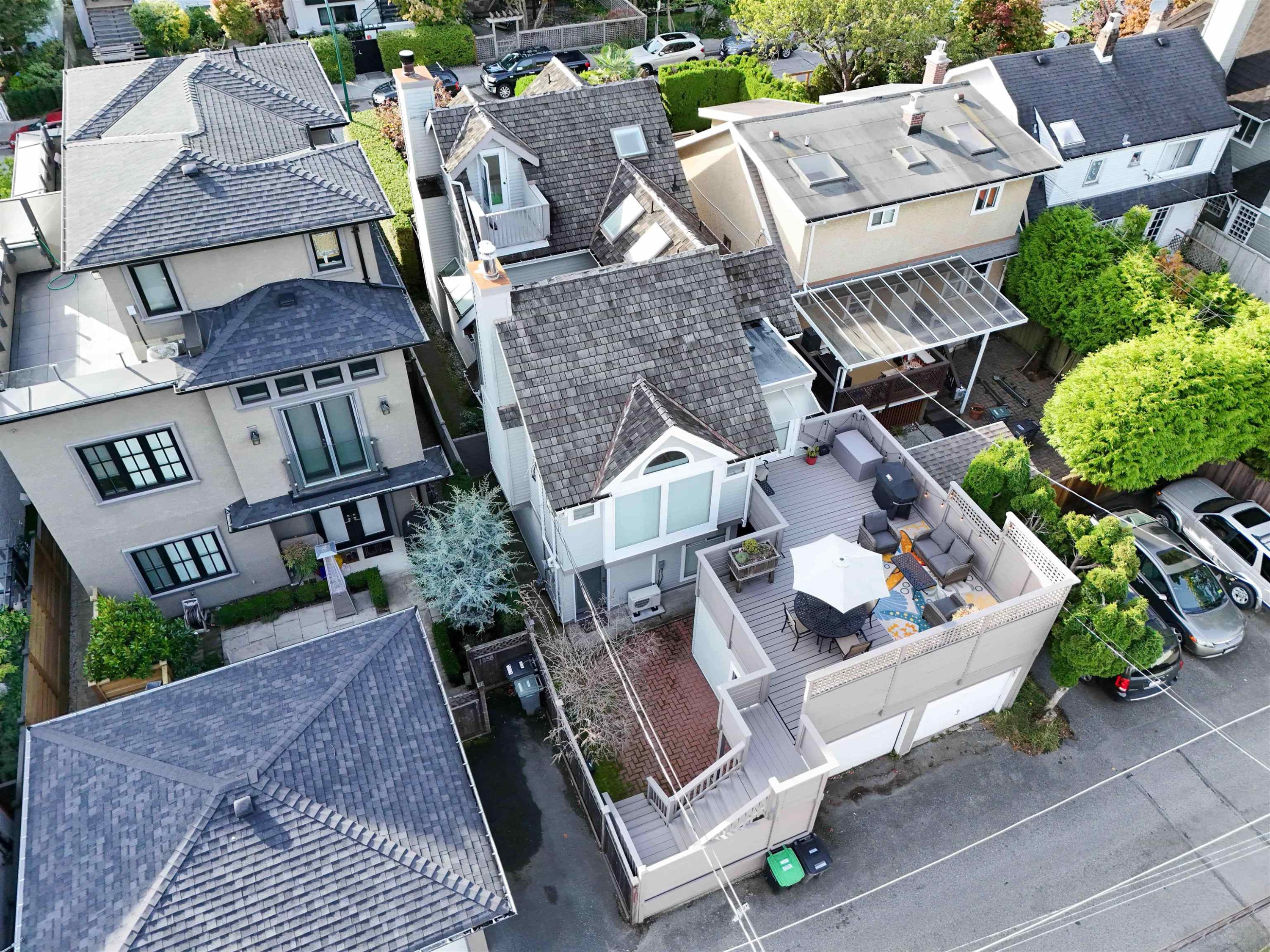 1346 Laburnum Street, Vancouver, BC - Outdoor
