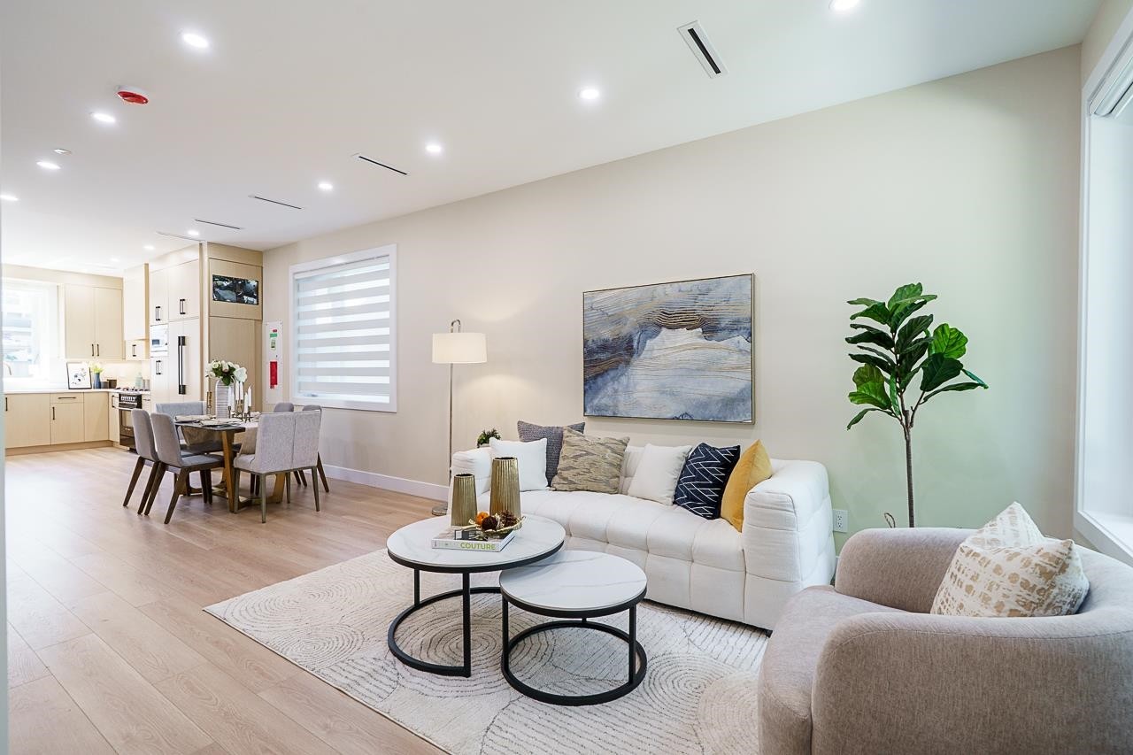 2826 Cheyenne Avenue, Vancouver, BC - Indoor
