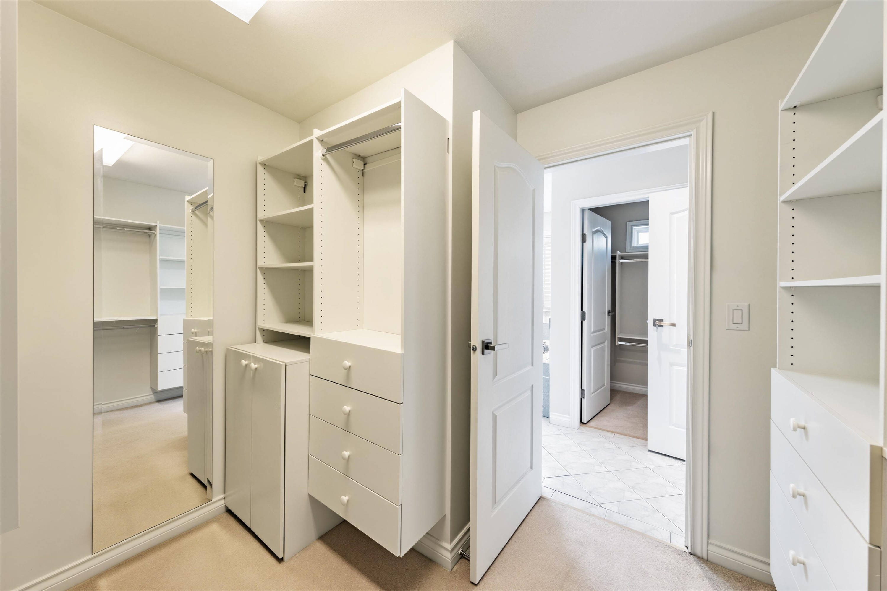 5160 Francis Road, Richmond, BC - Indoor