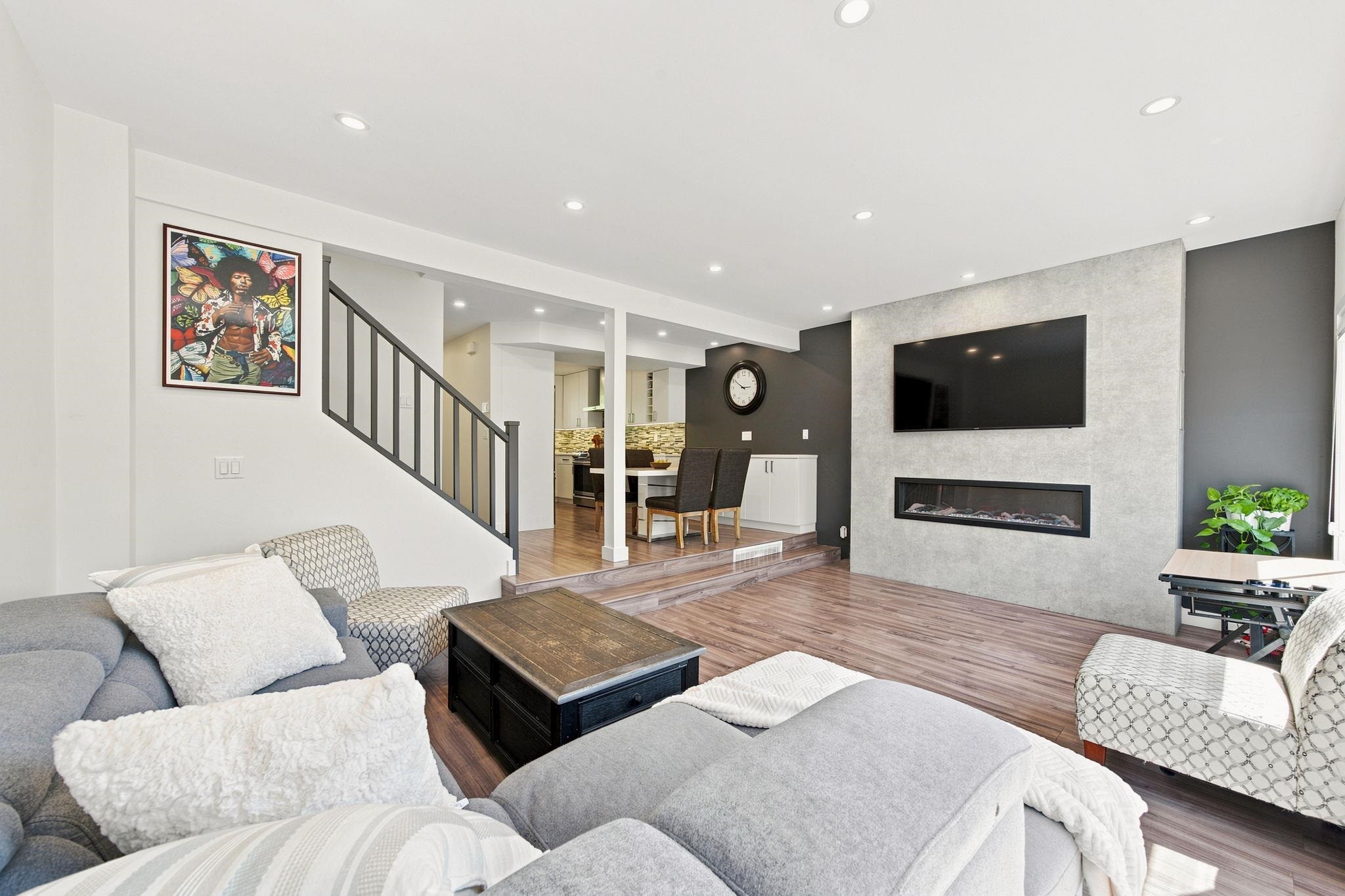 1079 Lillooet Road, North Vancouver, BC - Indoor Photo Showing Living Room With Fireplace