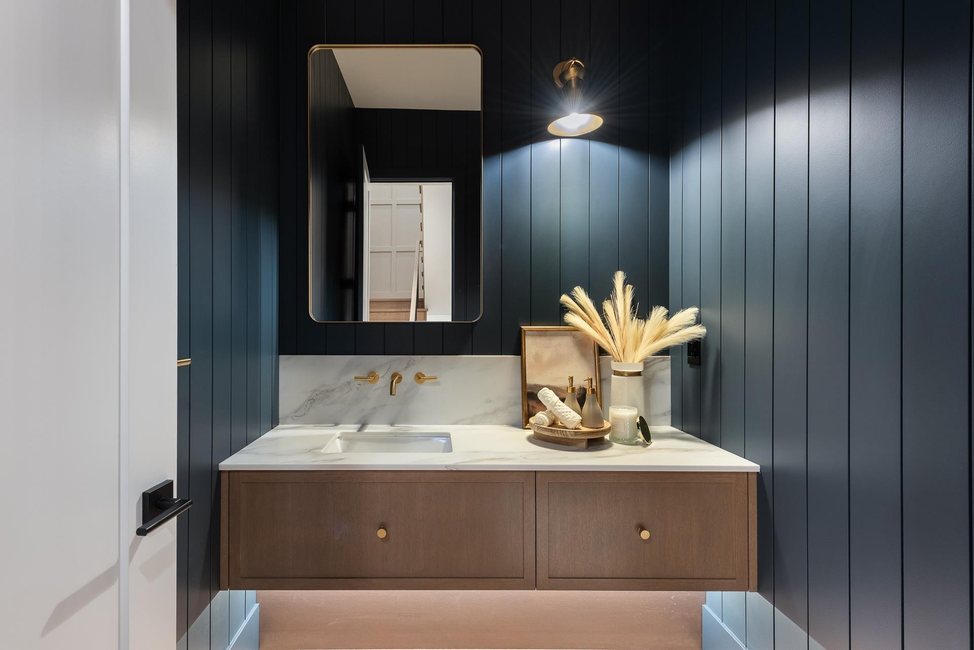 2149 Palliser Avenue, Coquitlam, BC - Indoor Photo Showing Bathroom