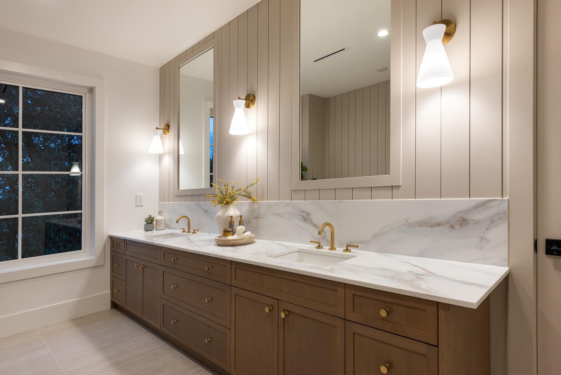2149 Palliser Avenue, Coquitlam, BC - Indoor Photo Showing Bathroom