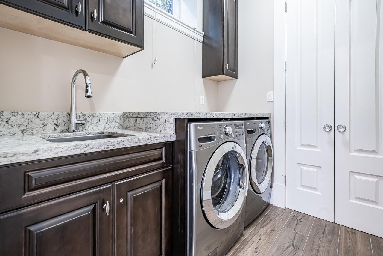 3178 23Rd Avenue W, Vancouver, BC - Indoor Photo Showing Laundry Room