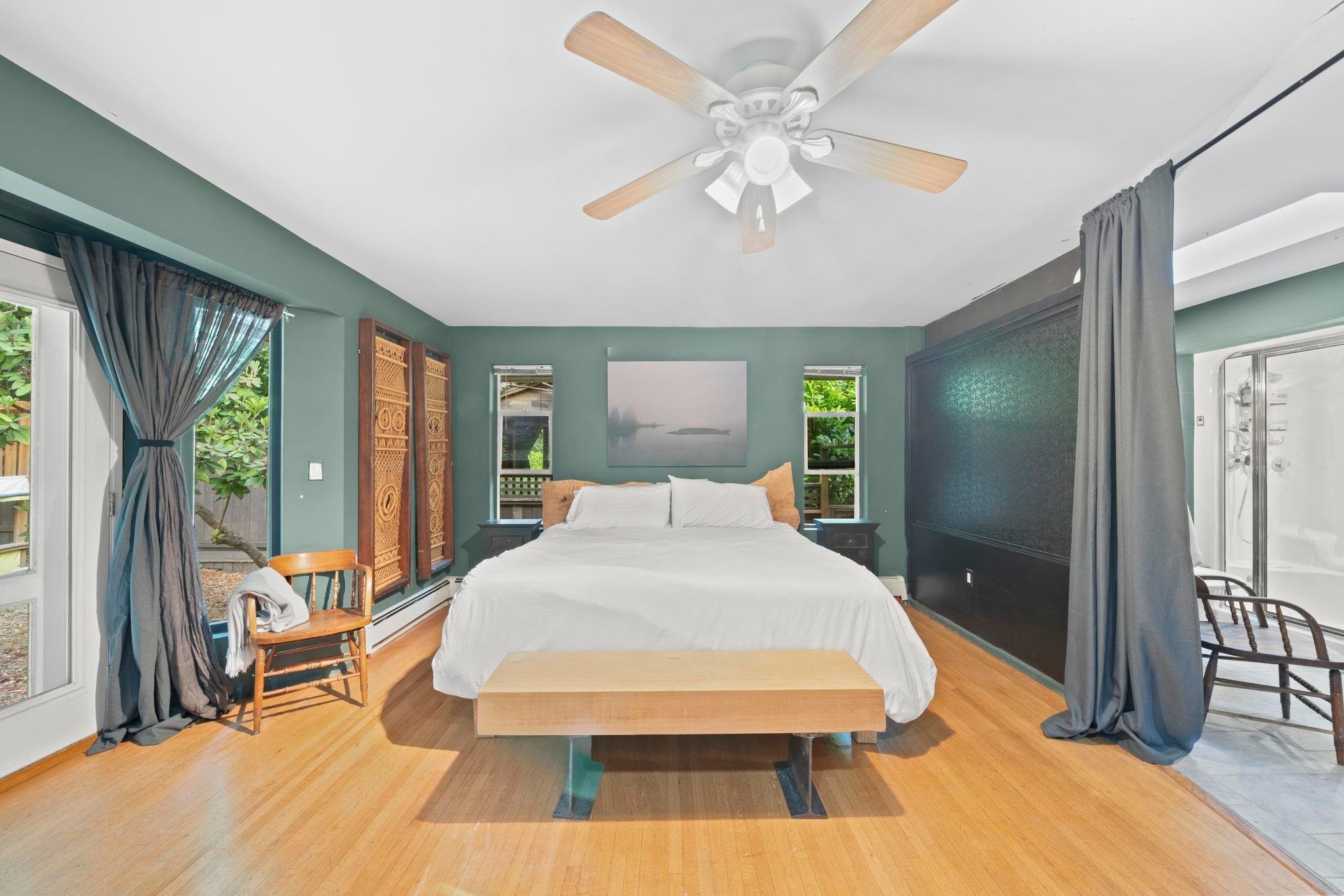 507 Jefferson Avenue, Coquitlam, BC - Indoor Photo Showing Bedroom