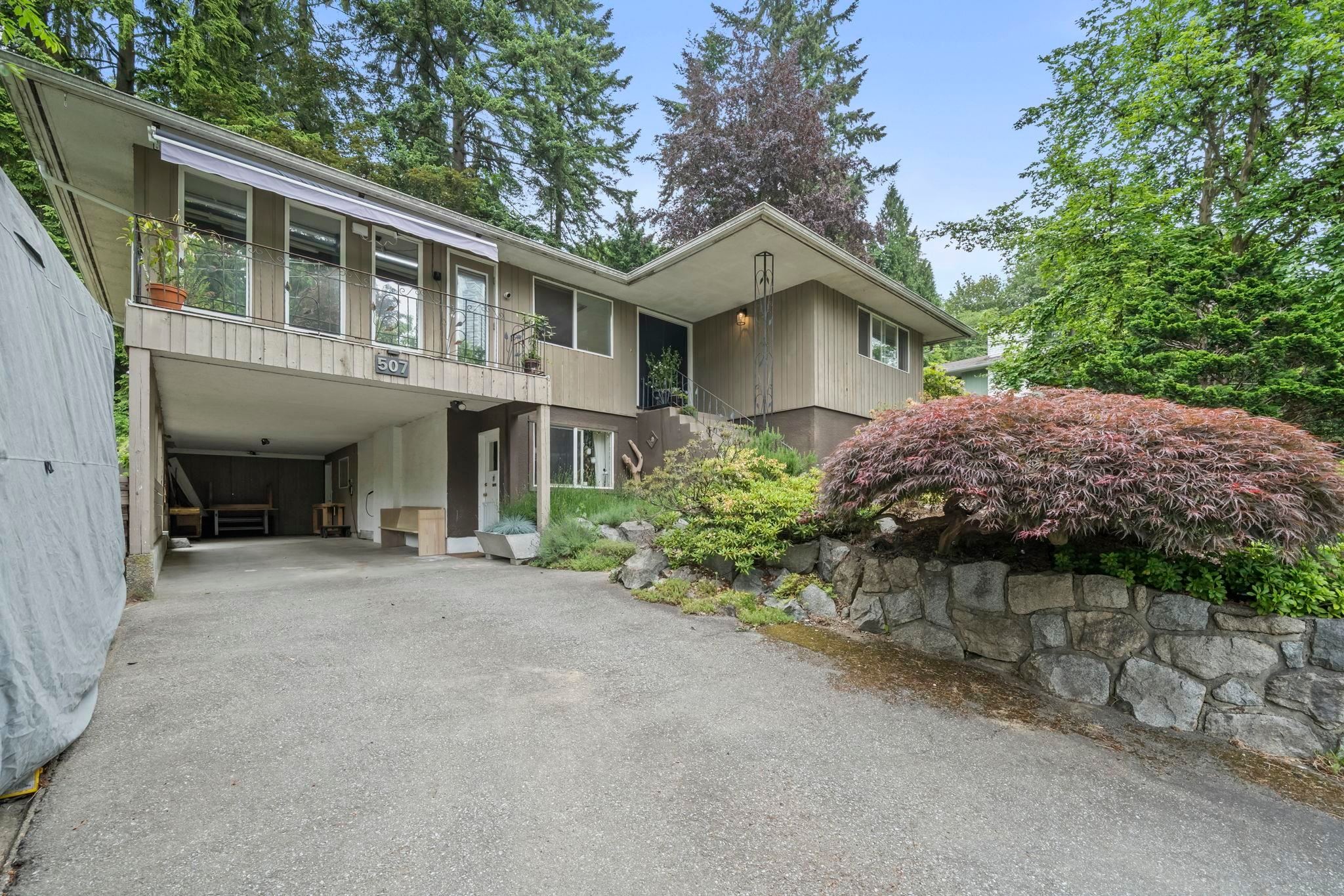 507 Jefferson Avenue, Coquitlam, BC - Outdoor