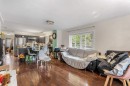 1315 Pitt River Road, Port Coquitlam, BC  - Indoor Photo Showing Living Room 