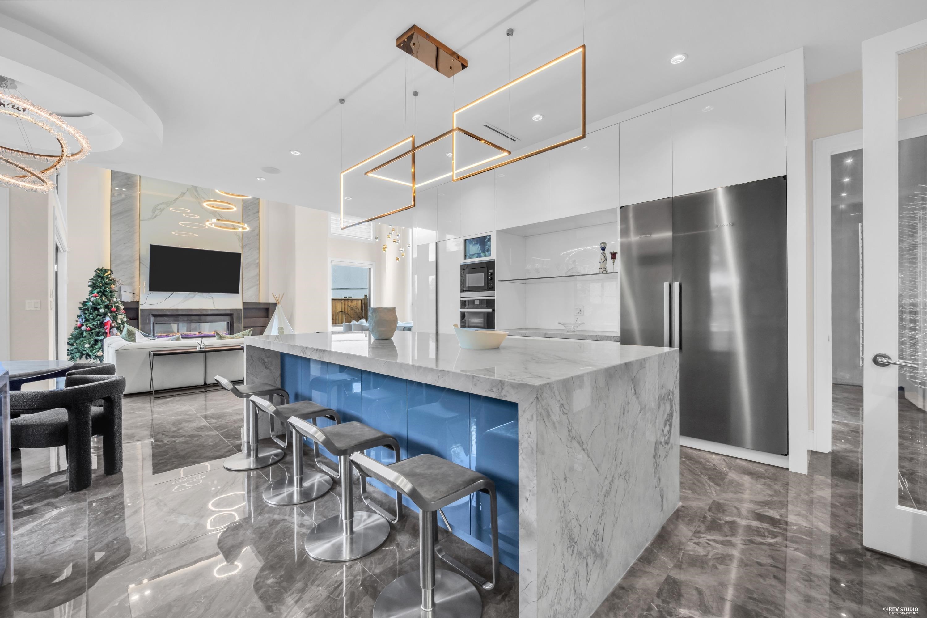 7280 Lombard Road, Richmond, BC - Indoor