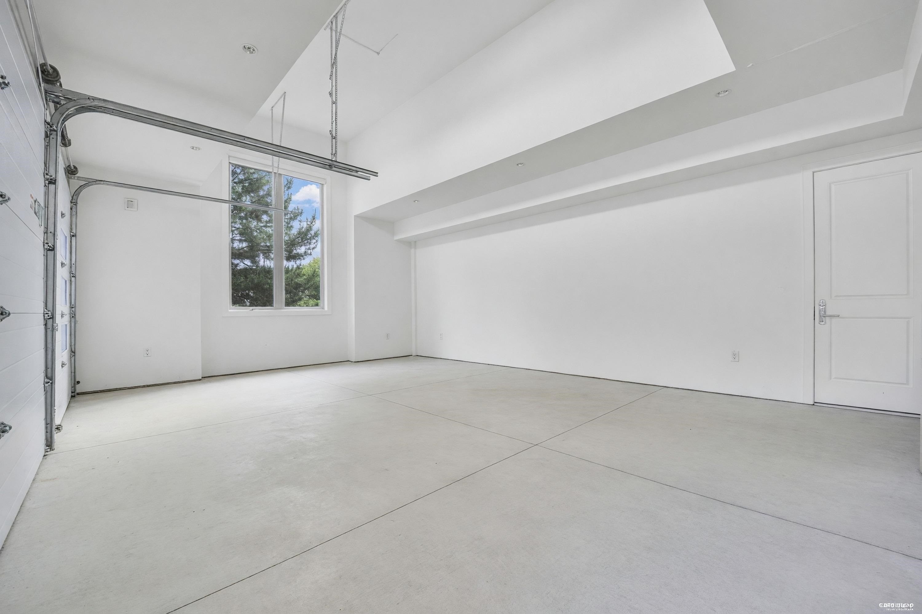7280 Lombard Road, Richmond, BC - Indoor