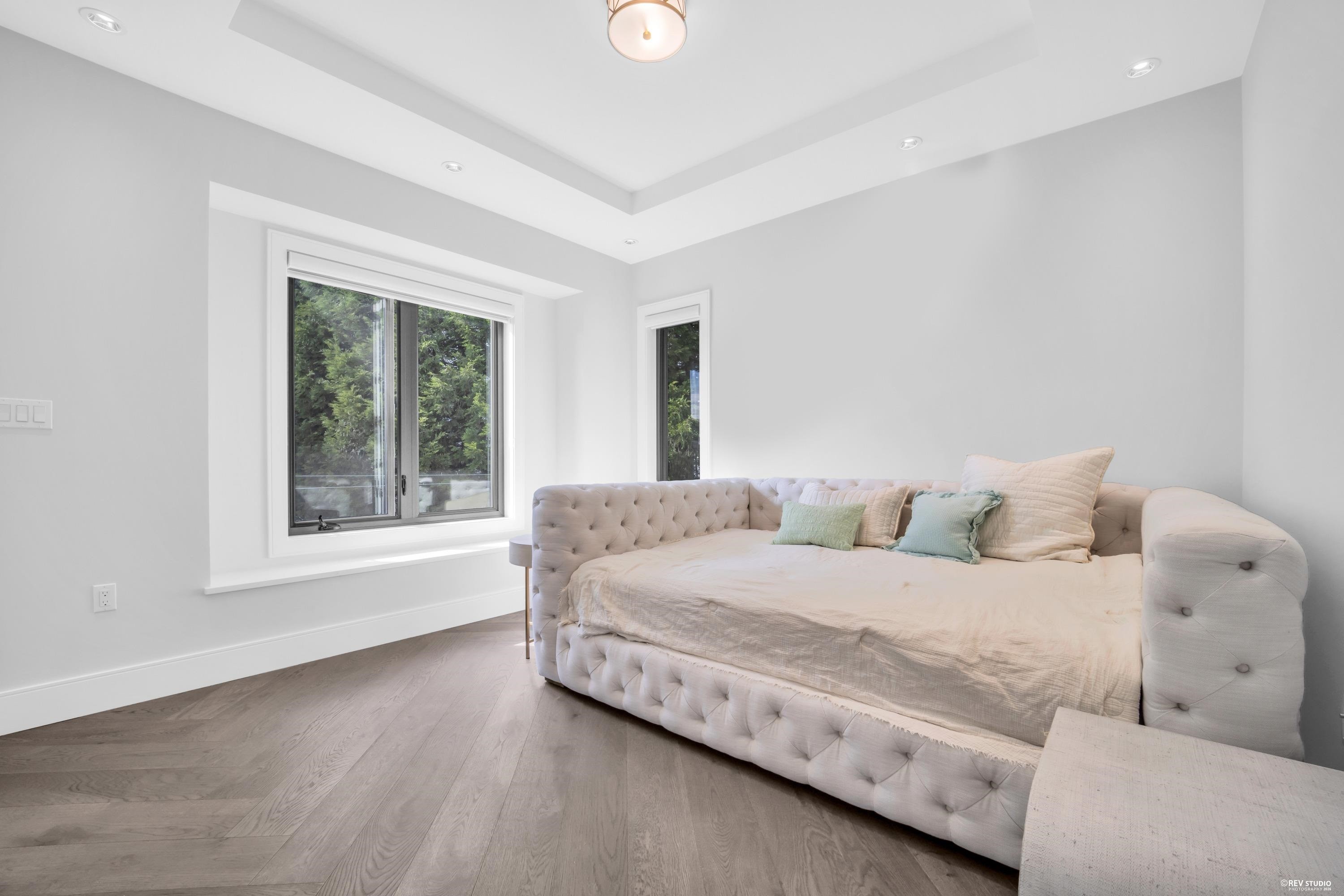 7280 Lombard Road, Richmond, BC - Indoor Photo Showing Bedroom