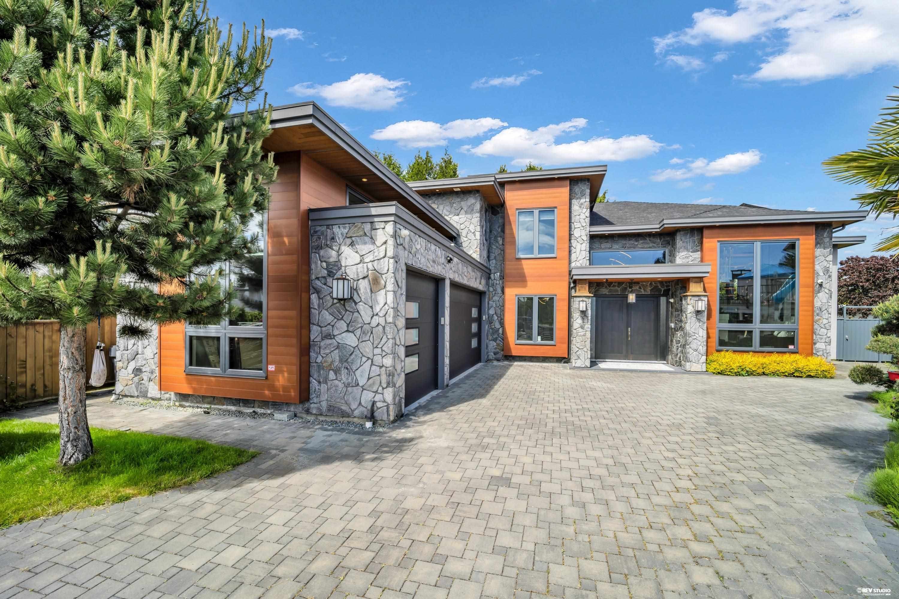 7280 Lombard Road, Richmond, BC - Outdoor With Facade