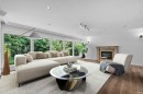 341 Rabbit Lane, West Vancouver, BC  - Indoor Photo Showing Living Room With Fireplace 