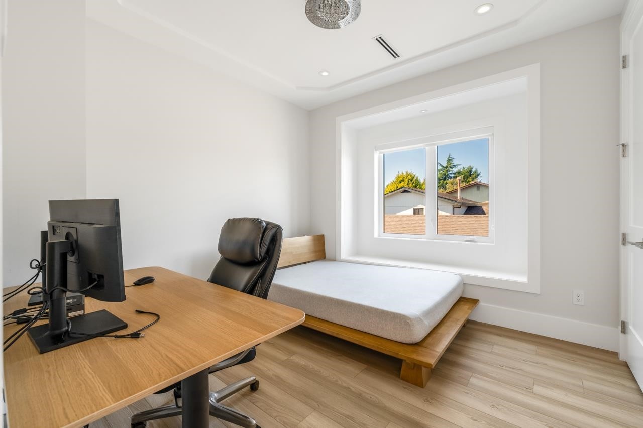 6591 Goldsmith Drive, Richmond, BC - Indoor Photo Showing Office