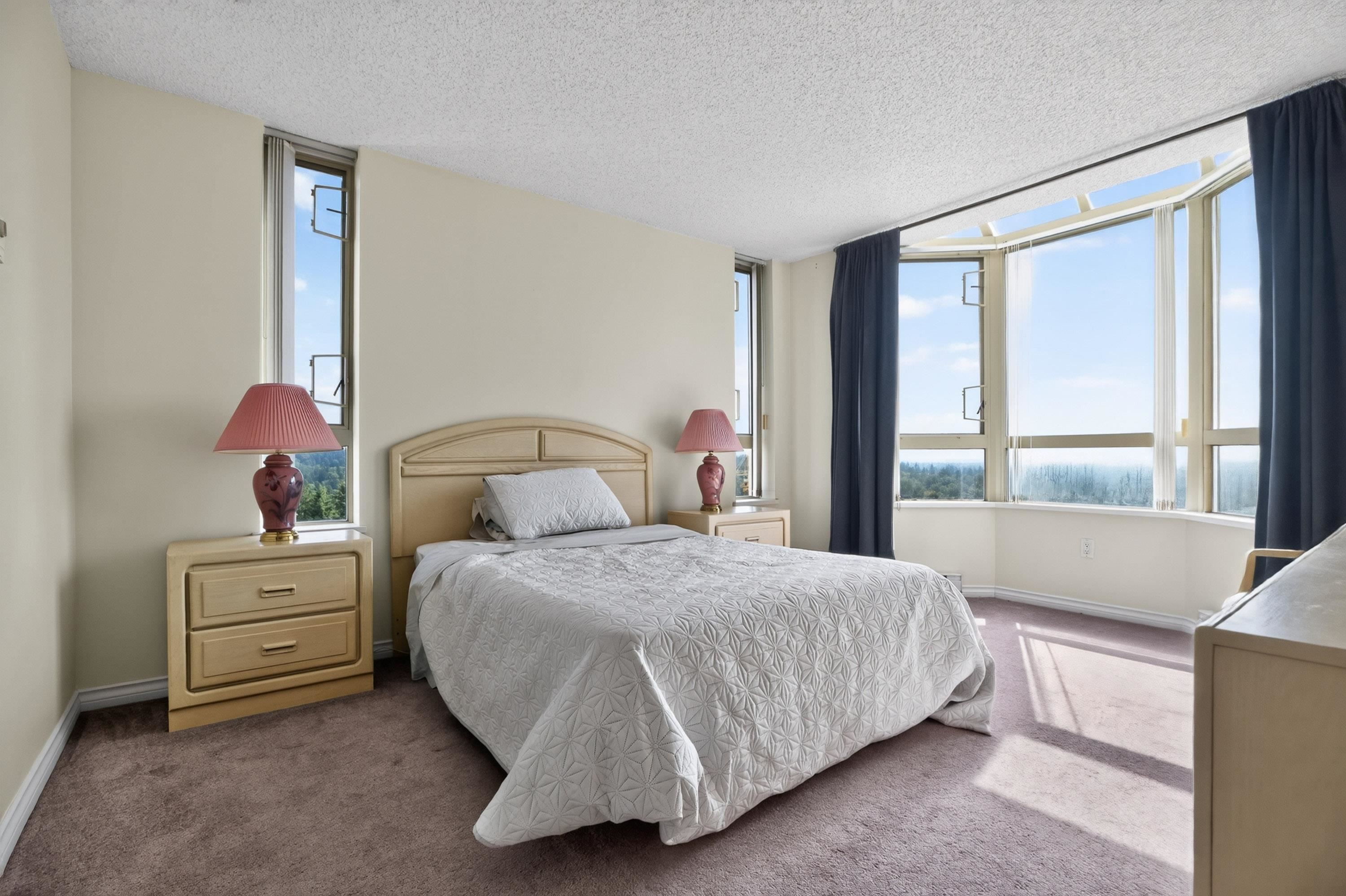 1802-1190 Pipeline Road, Coquitlam, BC - Indoor Photo Showing Bedroom