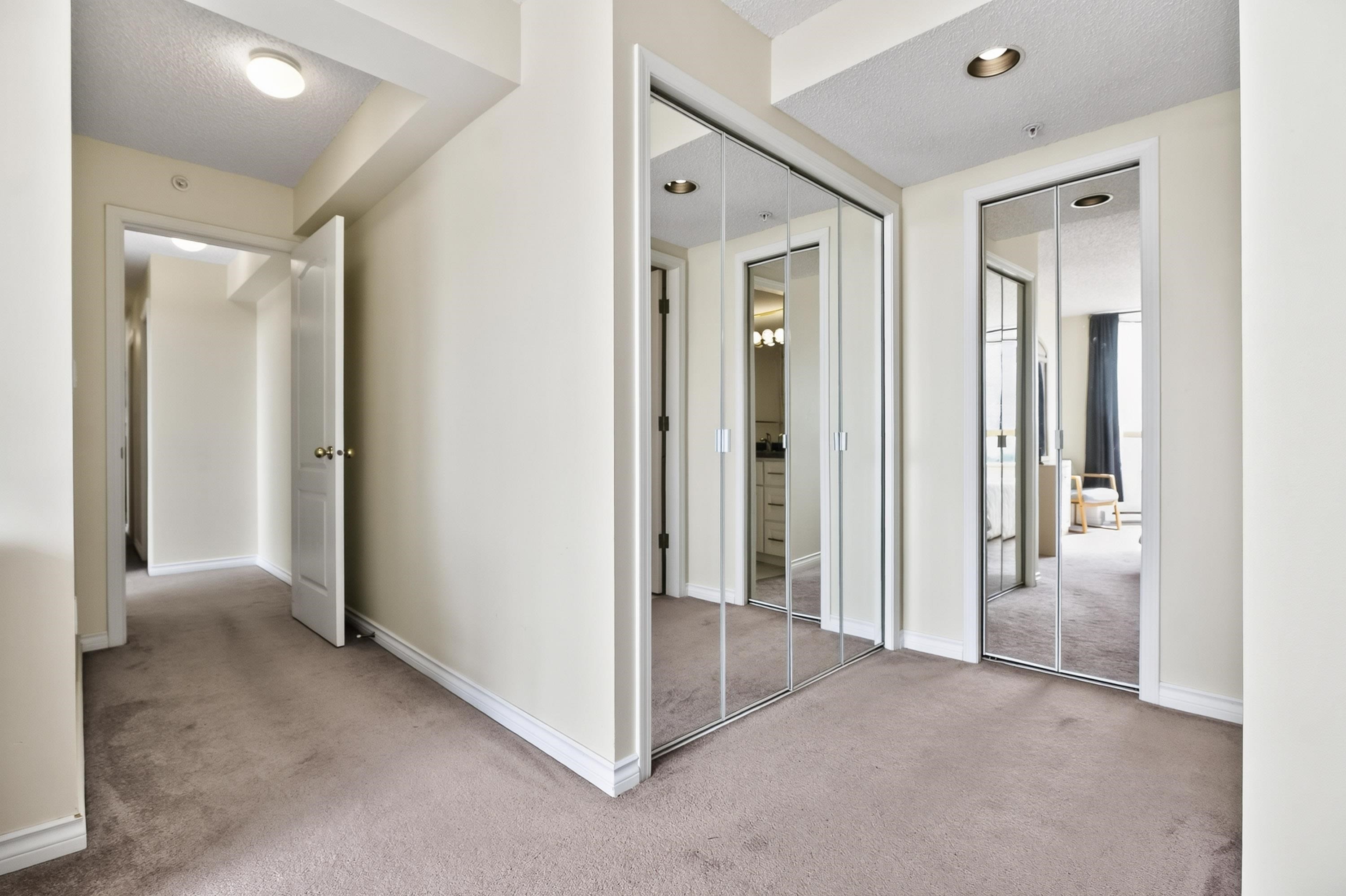 1802-1190 Pipeline Road, Coquitlam, BC - Indoor Photo Showing Other Room