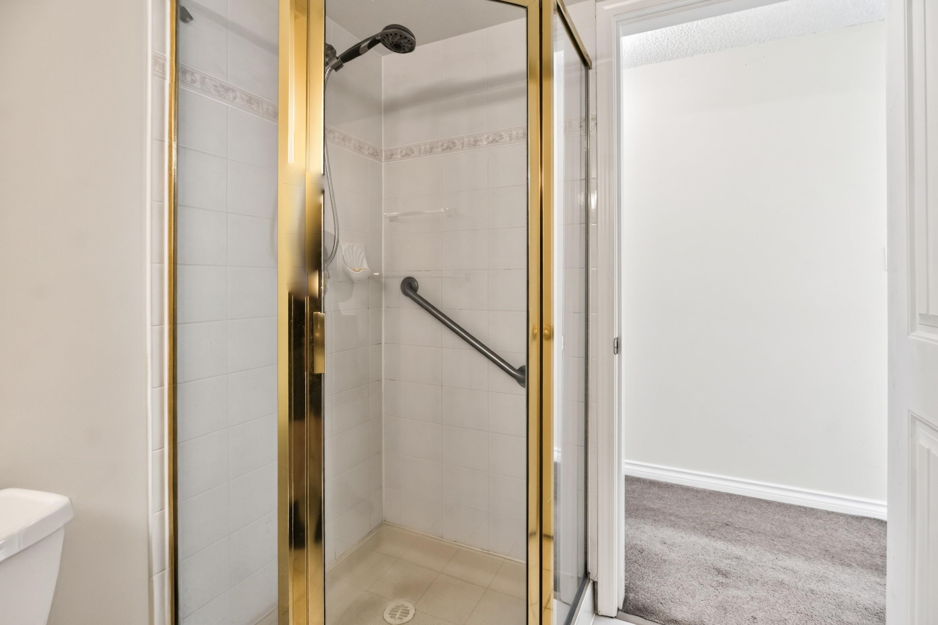 1802-1190 Pipeline Road, Coquitlam, BC - Indoor Photo Showing Bathroom