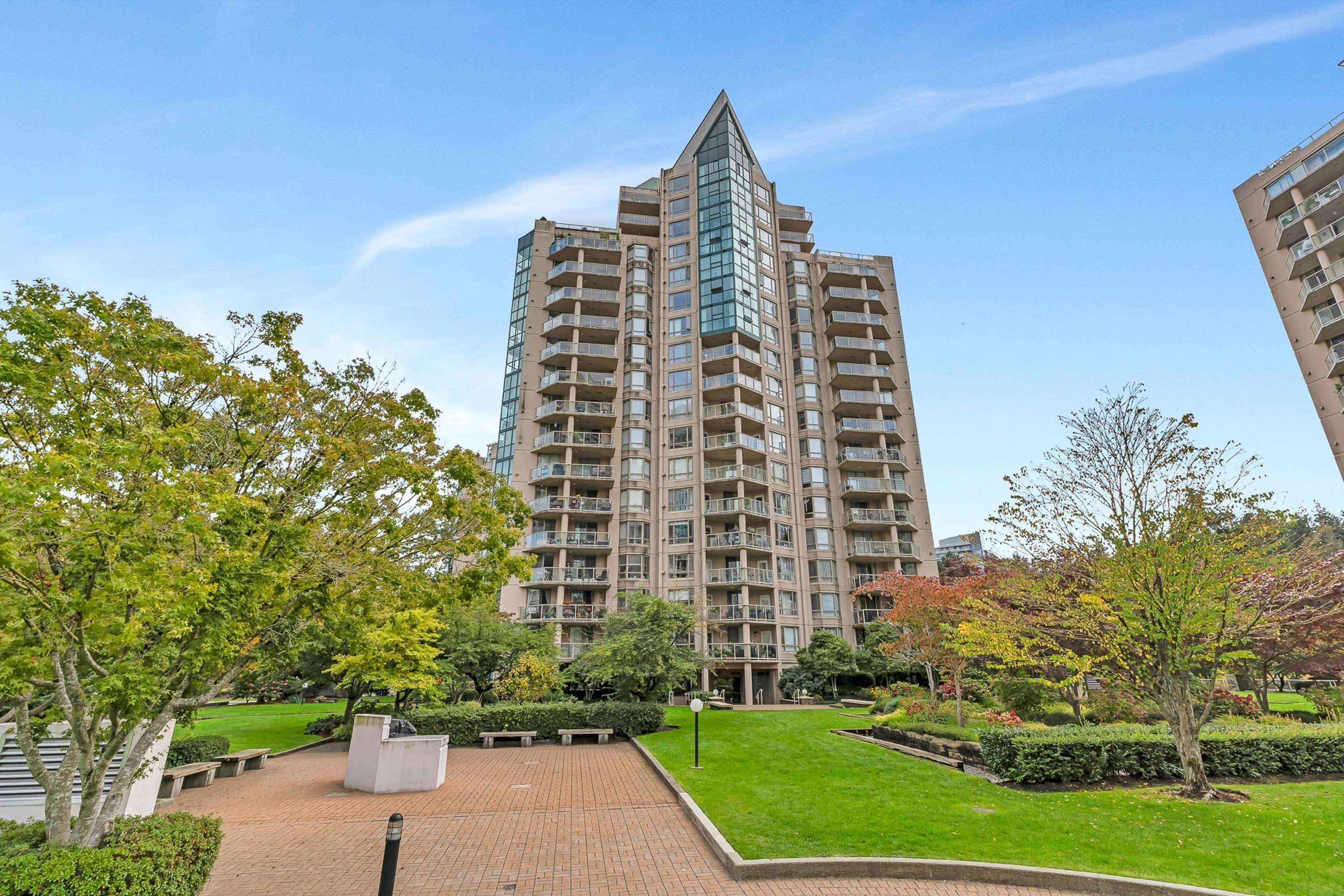 1802-1190 Pipeline Road, Coquitlam, BC - Outdoor With Facade