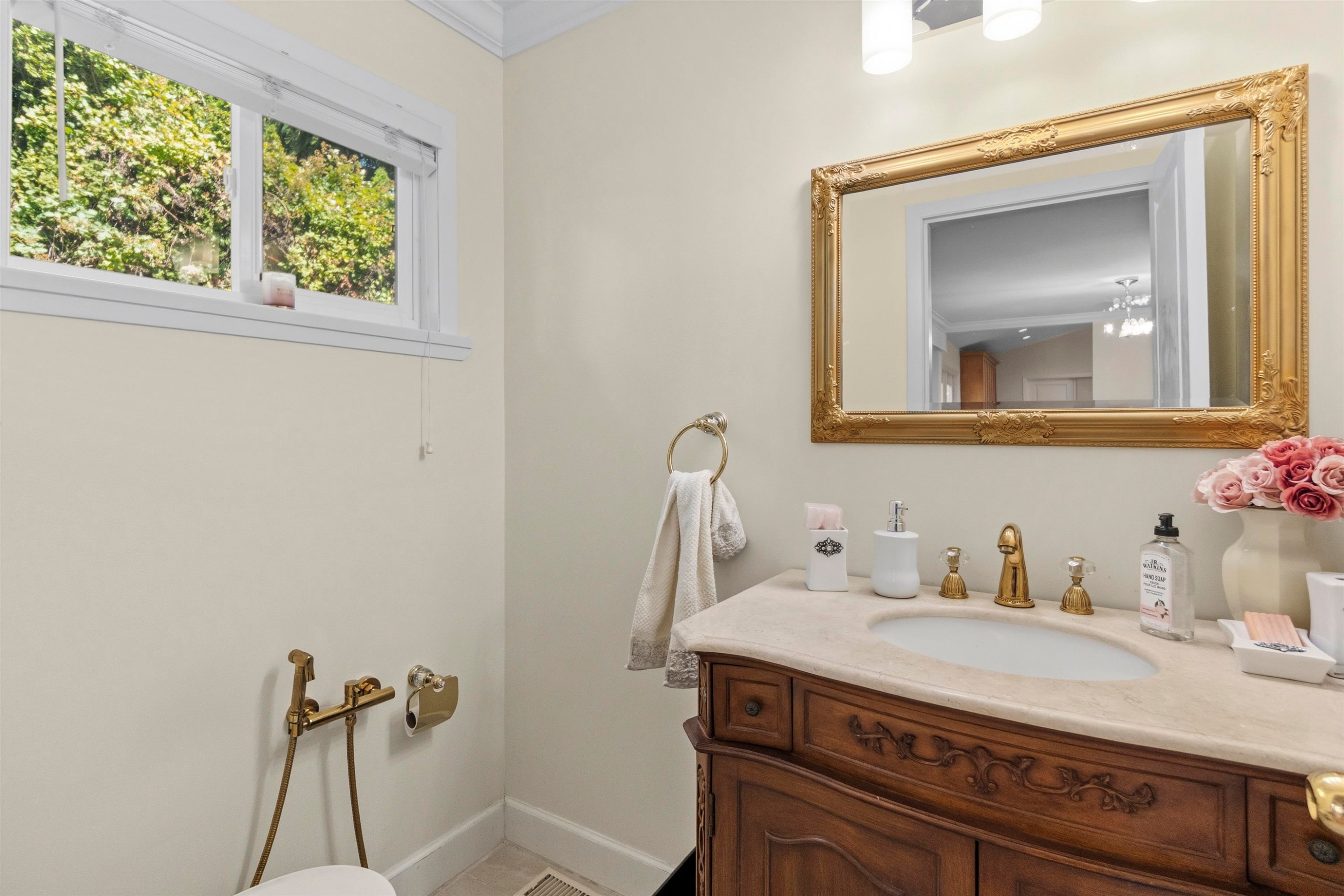 875 Greenwood Road, West Vancouver, BC - Indoor Photo Showing Bathroom