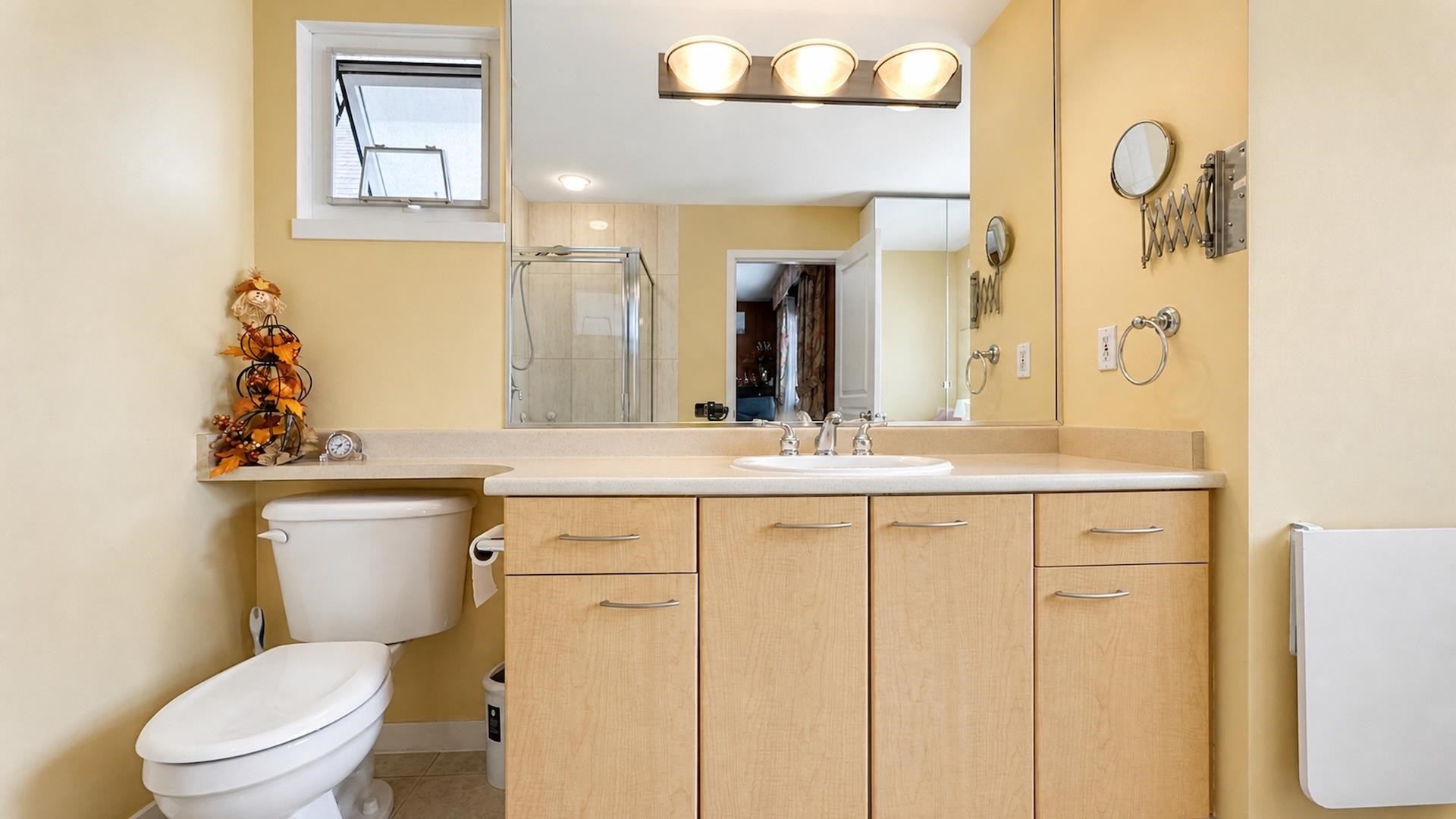 10520 Odlin Road, Richmond, BC - Indoor Photo Showing Bathroom