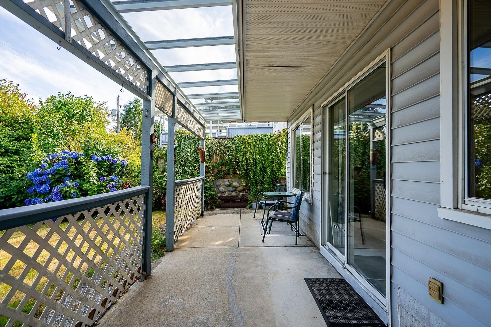 240 Eighth Avenue E, New Westminster, BC - Outdoor With Deck Patio Veranda With Exterior