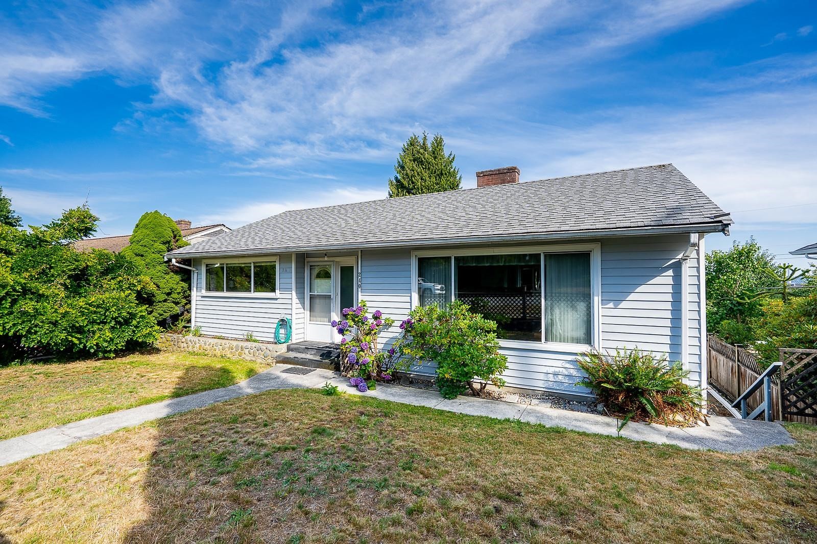 240 Eighth Avenue E, New Westminster, BC - Outdoor