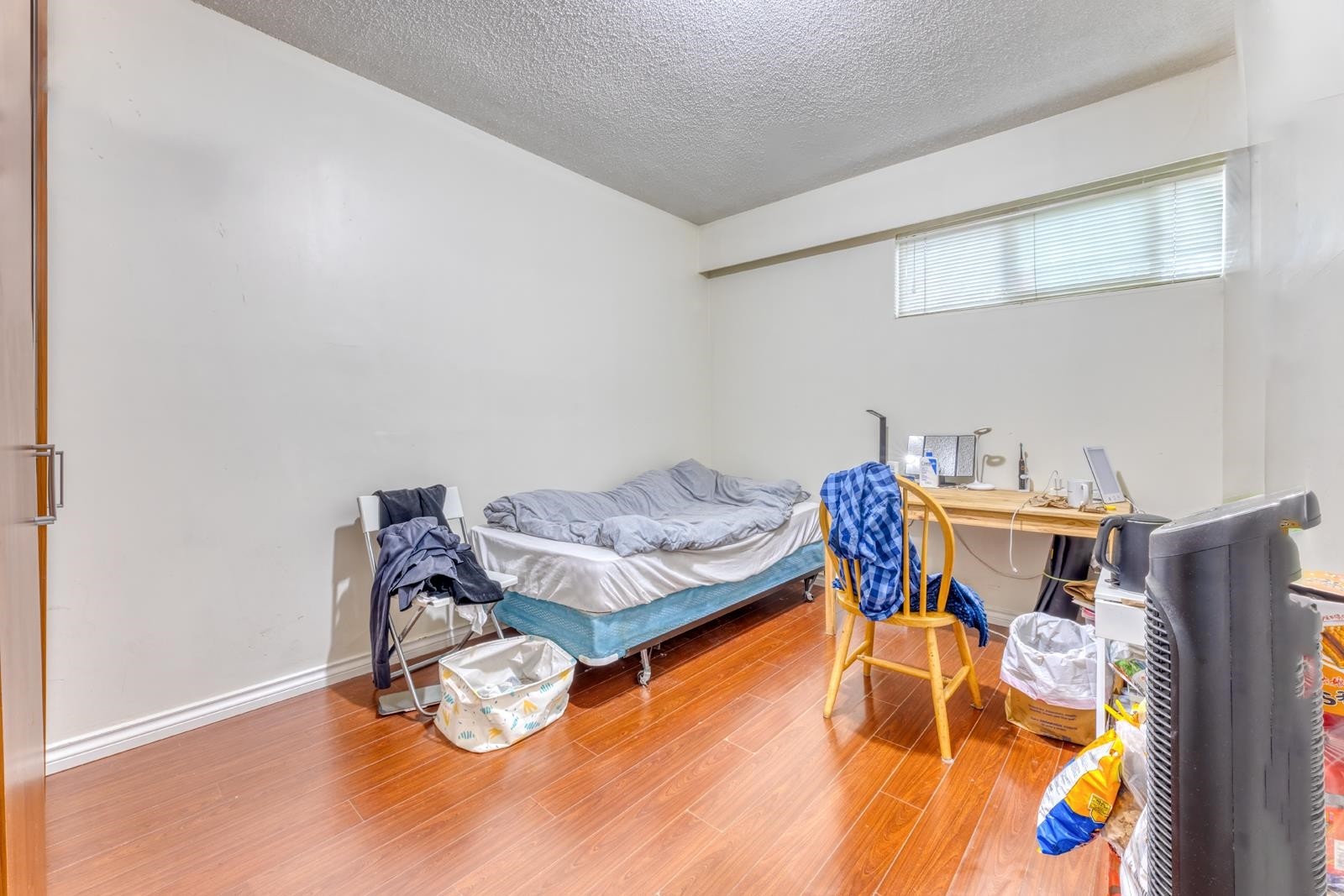 3302 5Th Avenue E, Vancouver, BC - Indoor