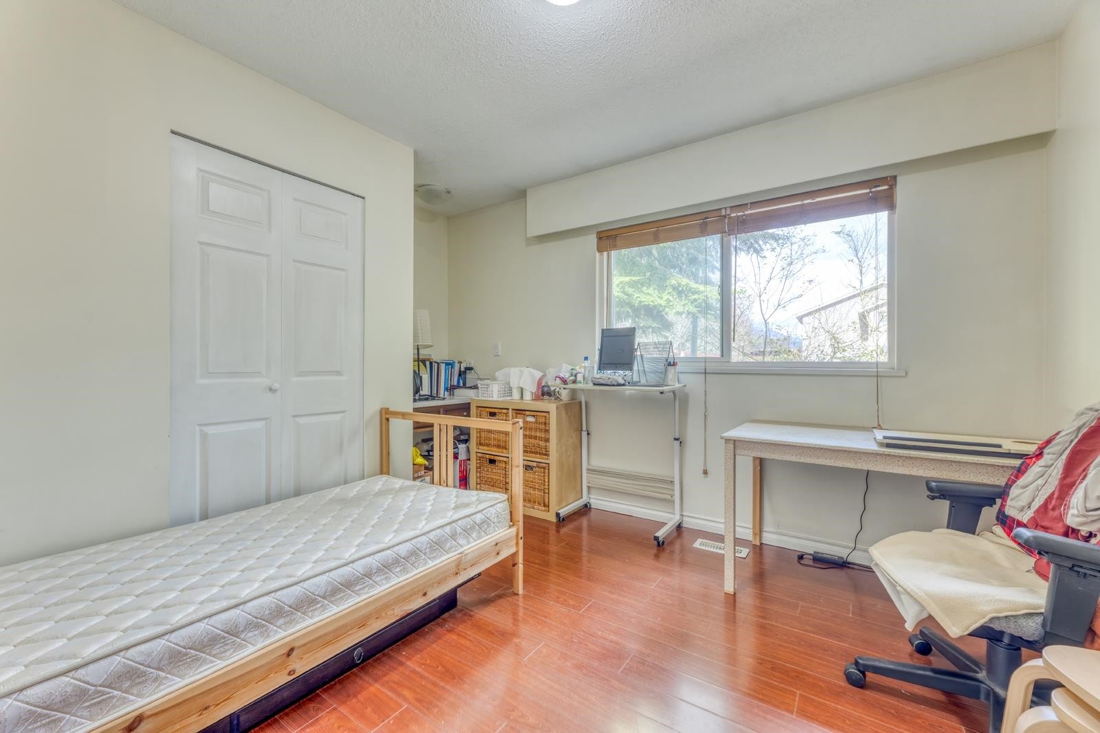 3302 5Th Avenue E, Vancouver, BC - Indoor Photo Showing Bedroom