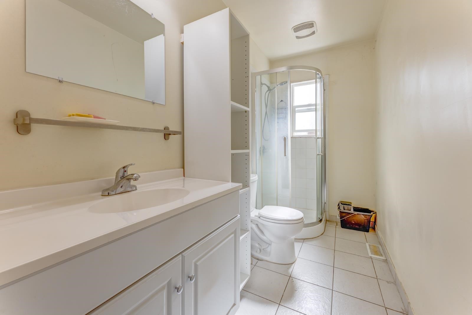 3302 5Th Avenue E, Vancouver, BC - Indoor Photo Showing Bathroom