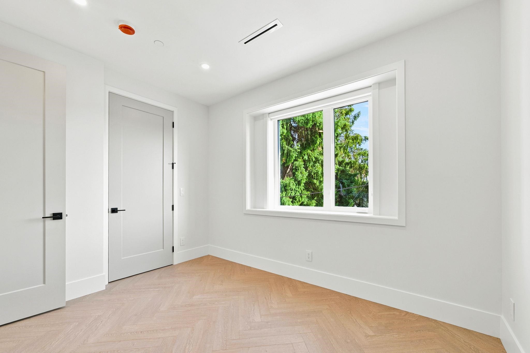 3-646 E 23Rd Avenue, Vancouver, BC - Indoor Photo Showing Other Room