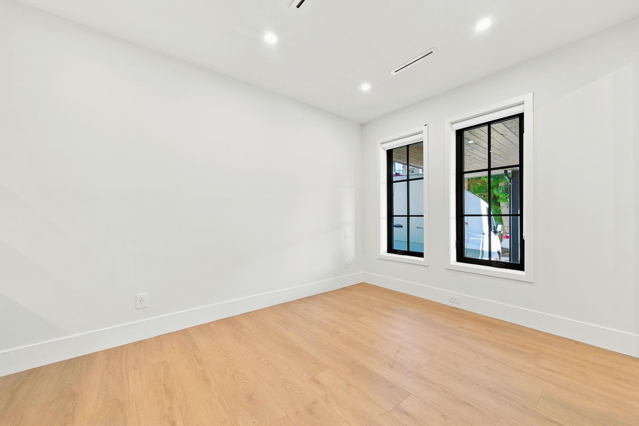 3-646 E 23Rd Avenue, Vancouver, BC - Indoor Photo Showing Other Room