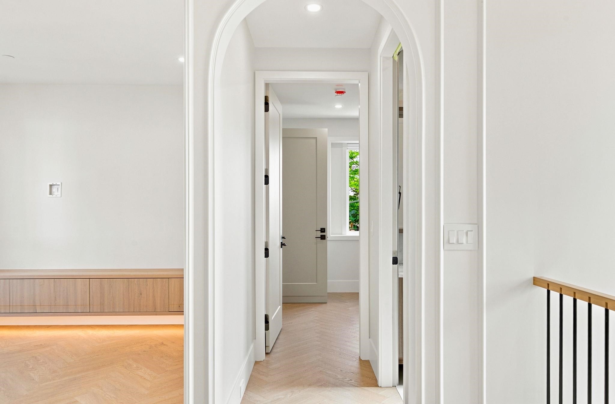 3-646 E 23Rd Avenue, Vancouver, BC - Indoor Photo Showing Other Room