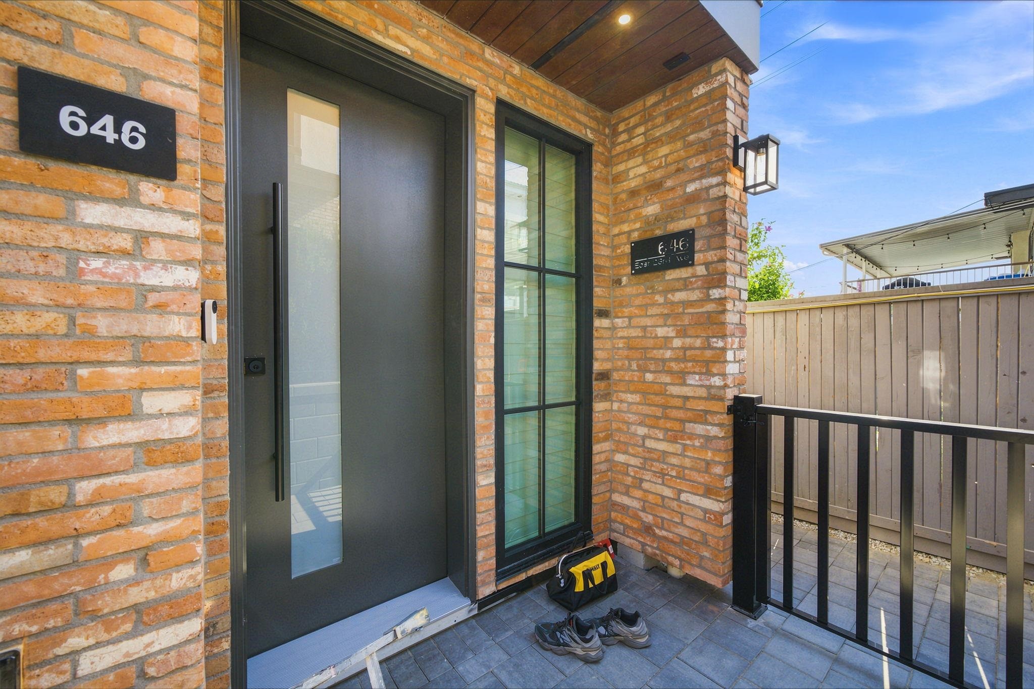 3-646 E 23Rd Avenue, Vancouver, BC - Outdoor With Exterior