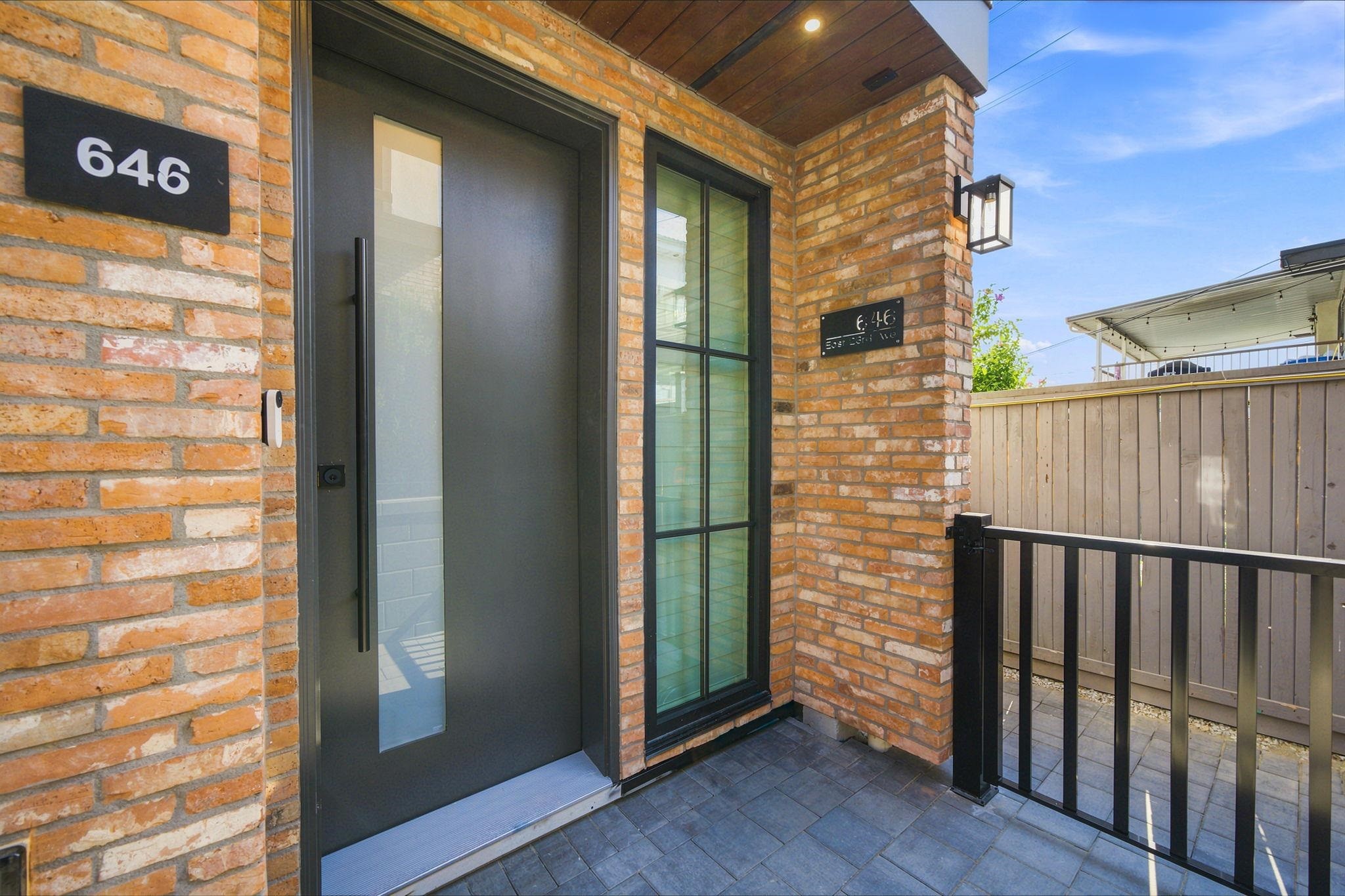 3-646 E 23Rd Avenue, Vancouver, BC - Outdoor With Exterior
