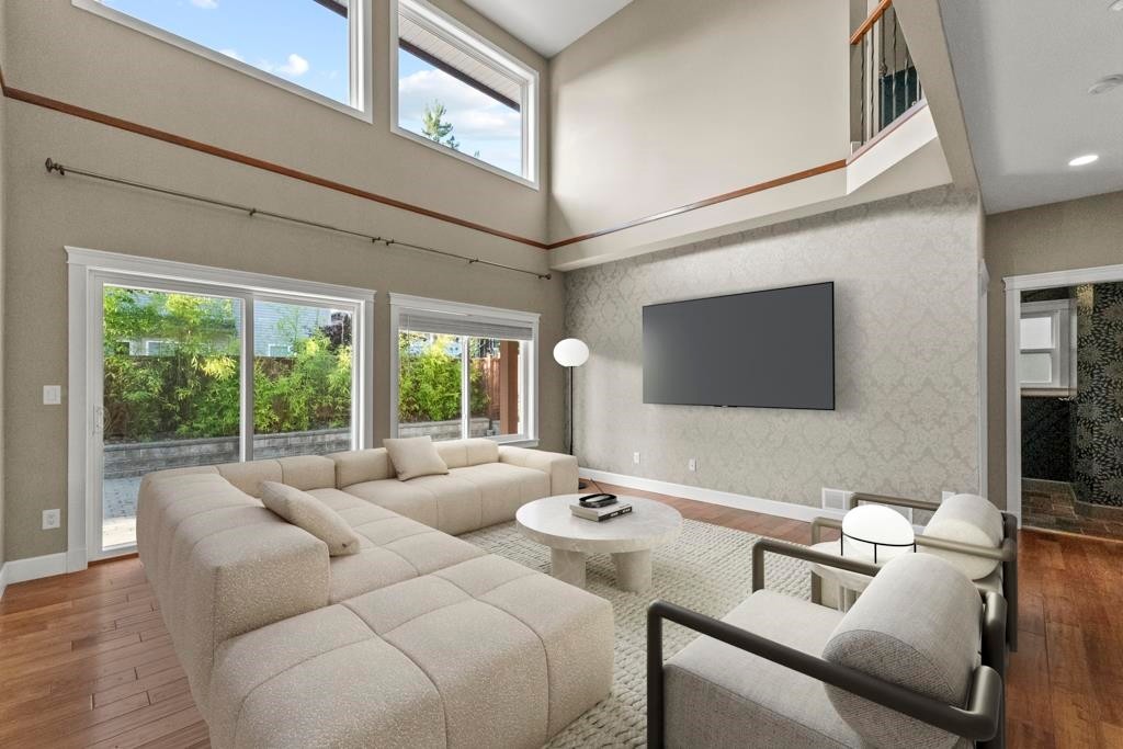 24699 103A Avenue, Maple Ridge, BC - Indoor Photo Showing Living Room