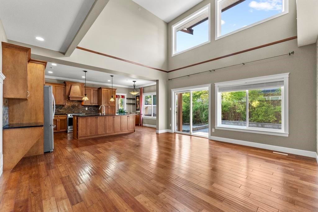 24699 103A Avenue, Maple Ridge, BC - Indoor