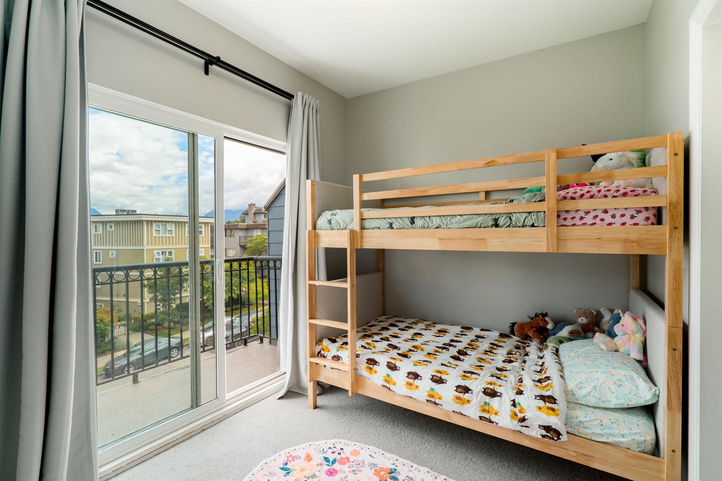 2042 Triumph Street, Vancouver, BC