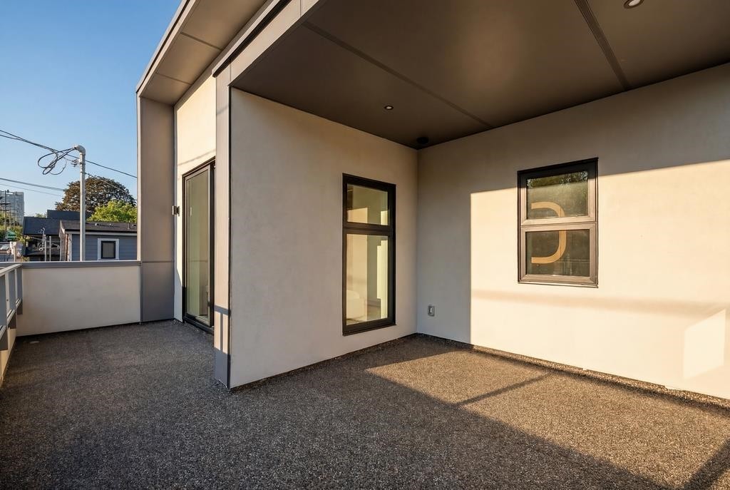 366 23Rd Avenue E, Vancouver, BC - Outdoor With Exterior