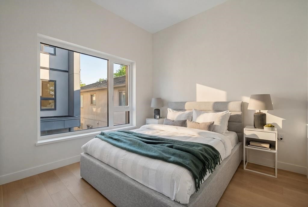 366 23Rd Avenue E, Vancouver, BC - Indoor Photo Showing Bedroom