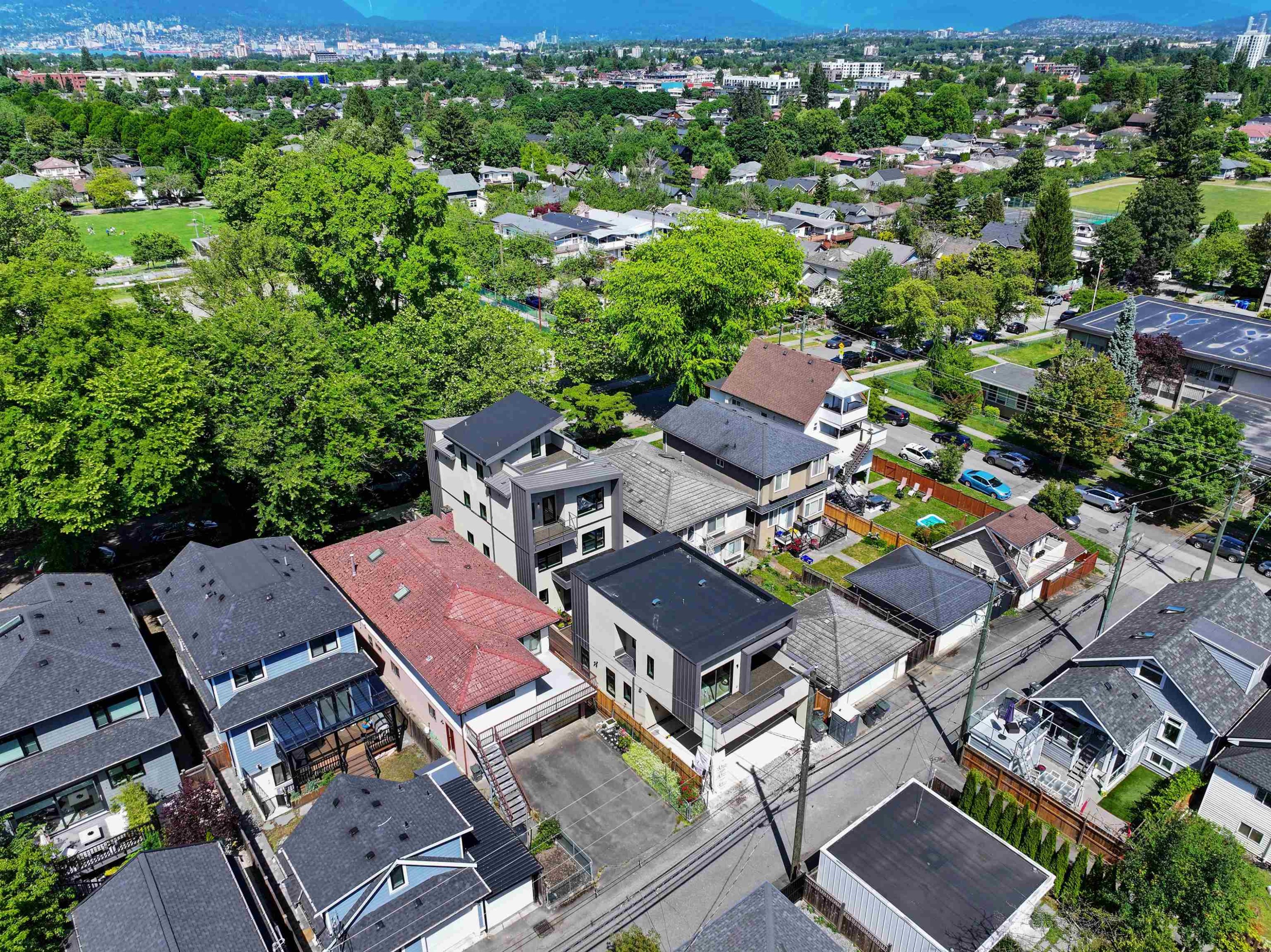 366 23Rd Avenue E, Vancouver, BC - Outdoor With View