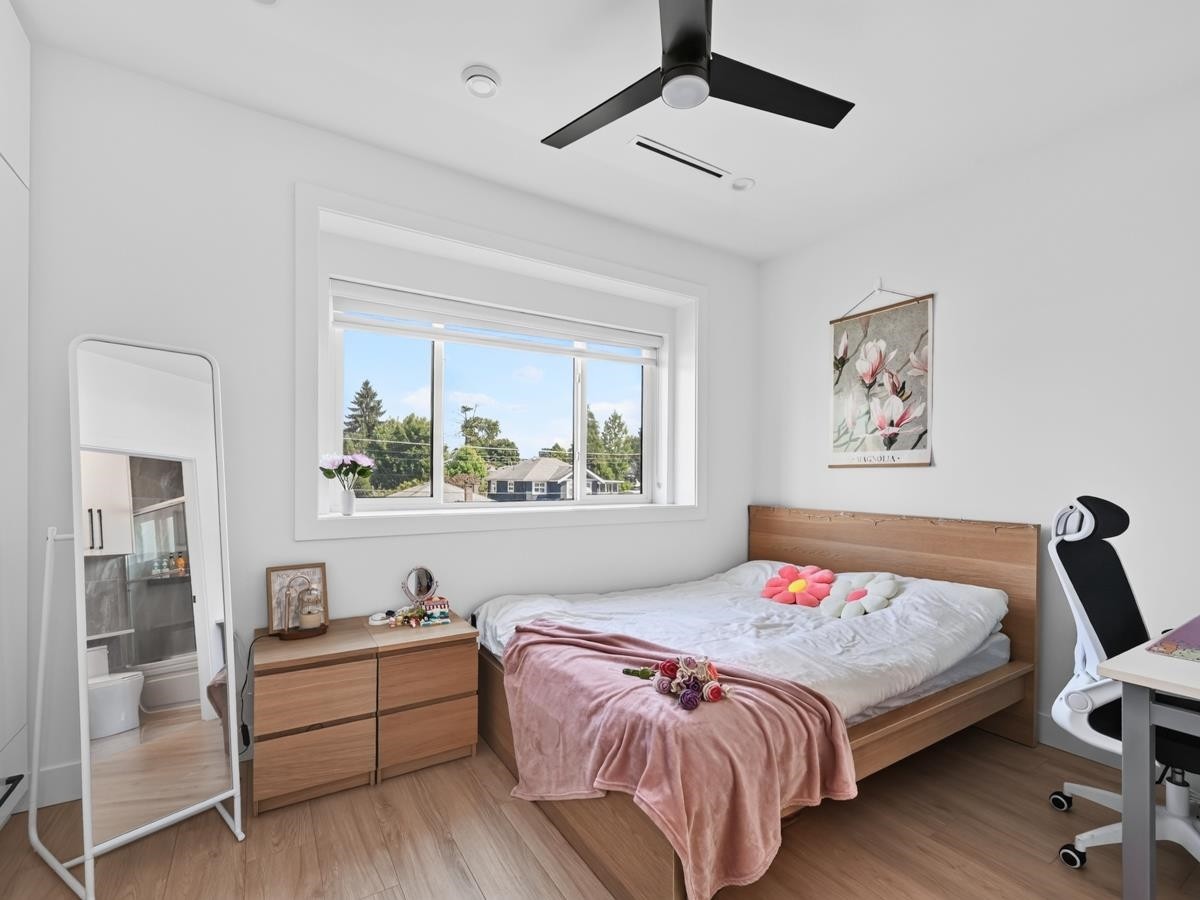 2977 42Nd Avenue E, Vancouver, BC - Indoor Photo Showing Bedroom