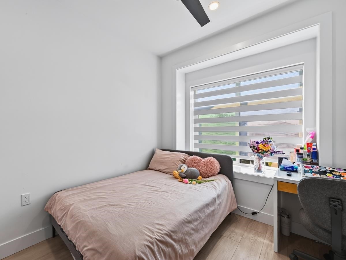 2977 42Nd Avenue E, Vancouver, BC - Indoor Photo Showing Bedroom