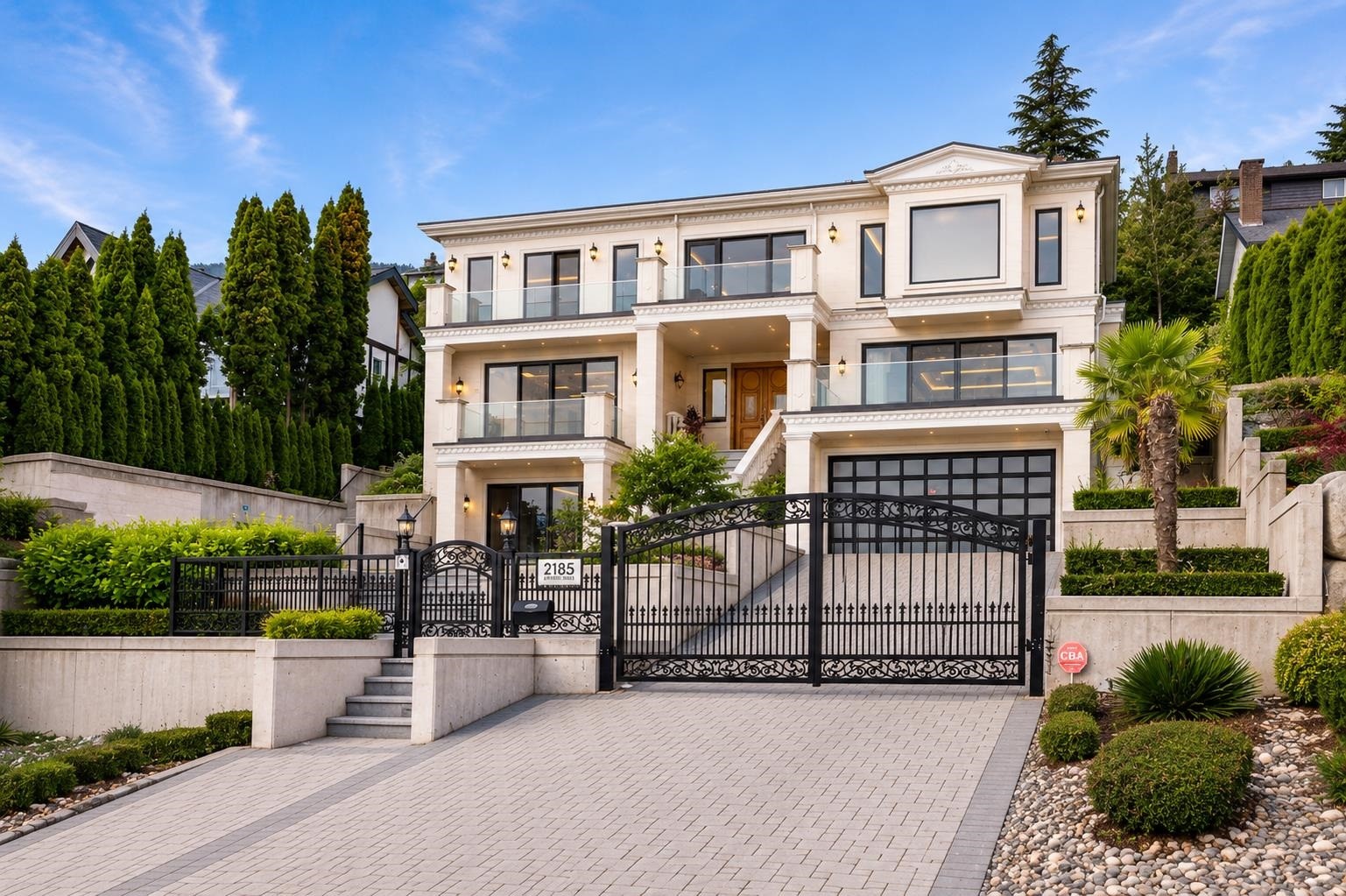 2185 Westhill Wynd, West Vancouver, BC - Outdoor With Facade
