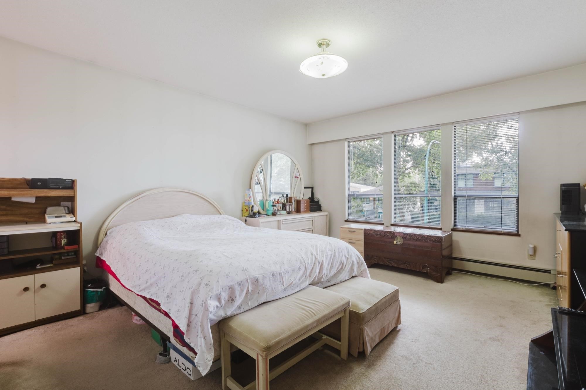 3230 Garden Drive, Vancouver, BC - Indoor Photo Showing Bedroom