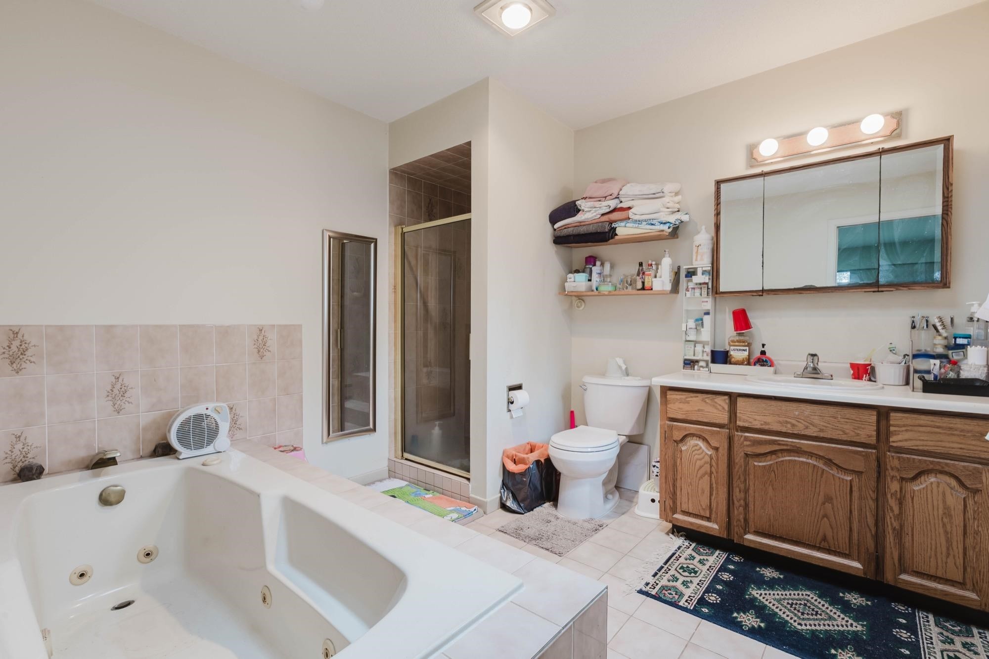 3230 Garden Drive, Vancouver, BC - Indoor Photo Showing Bathroom