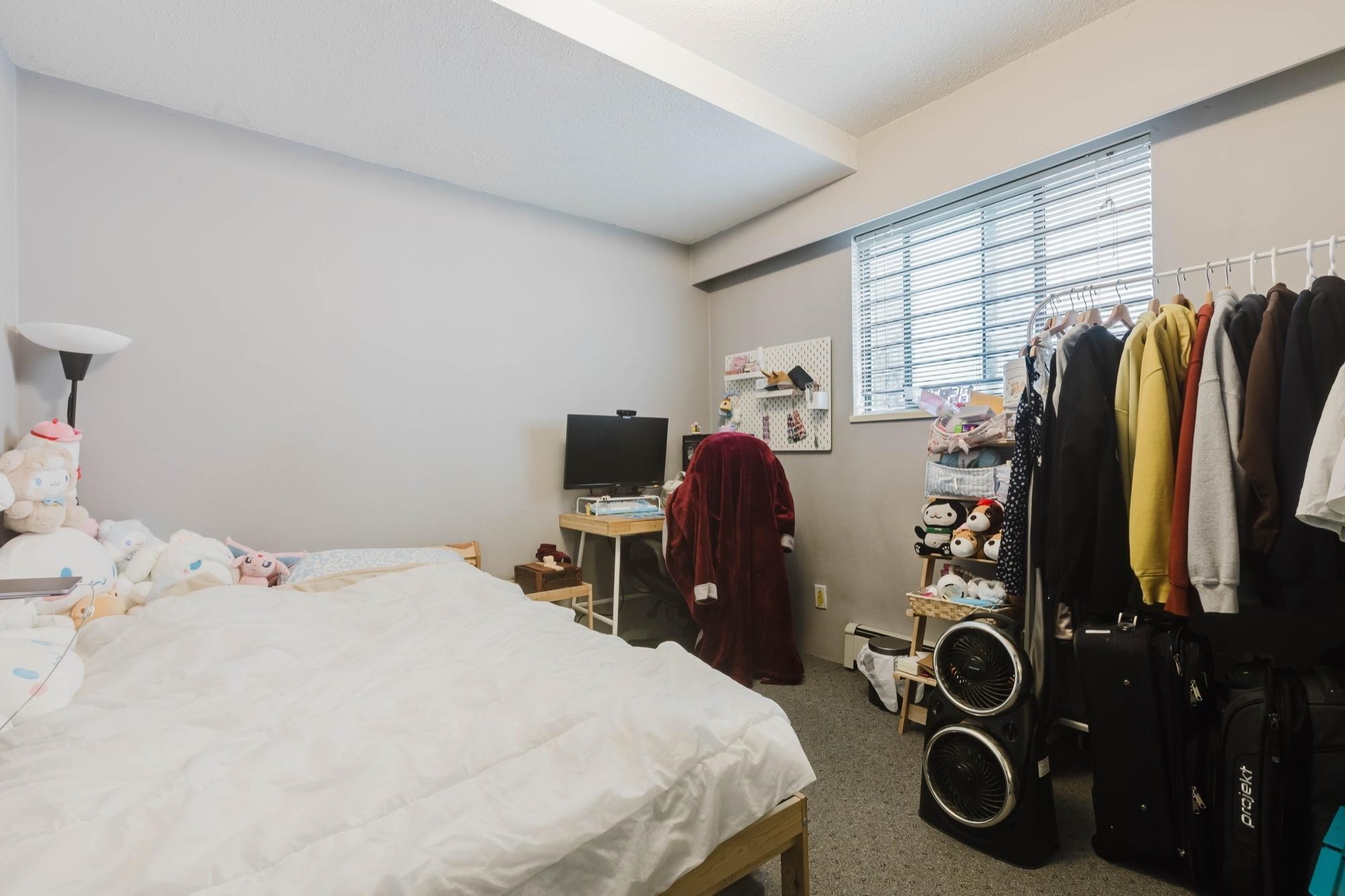 3230 Garden Drive, Vancouver, BC - Indoor Photo Showing Bedroom