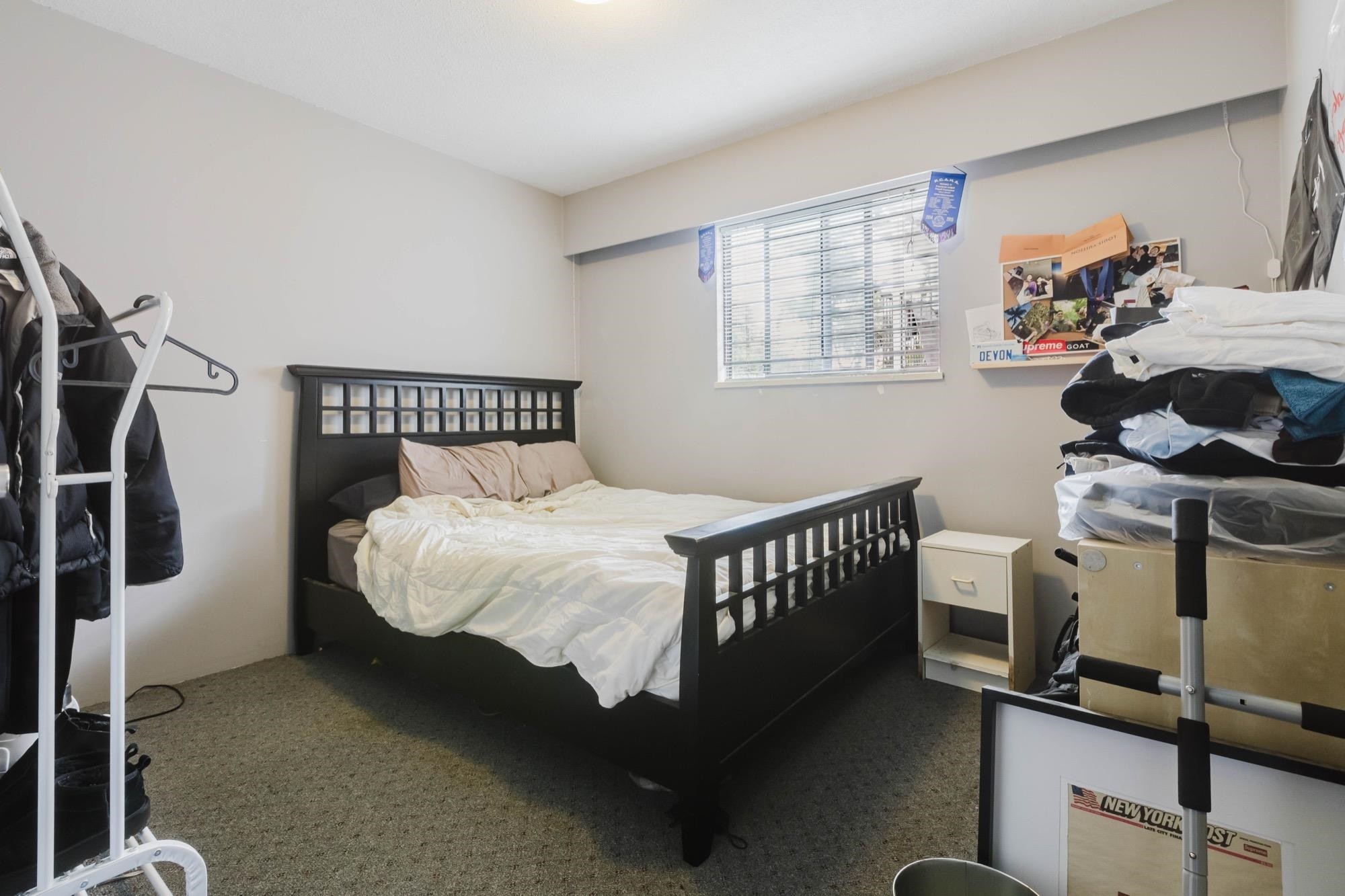 3230 Garden Drive, Vancouver, BC - Indoor Photo Showing Bedroom