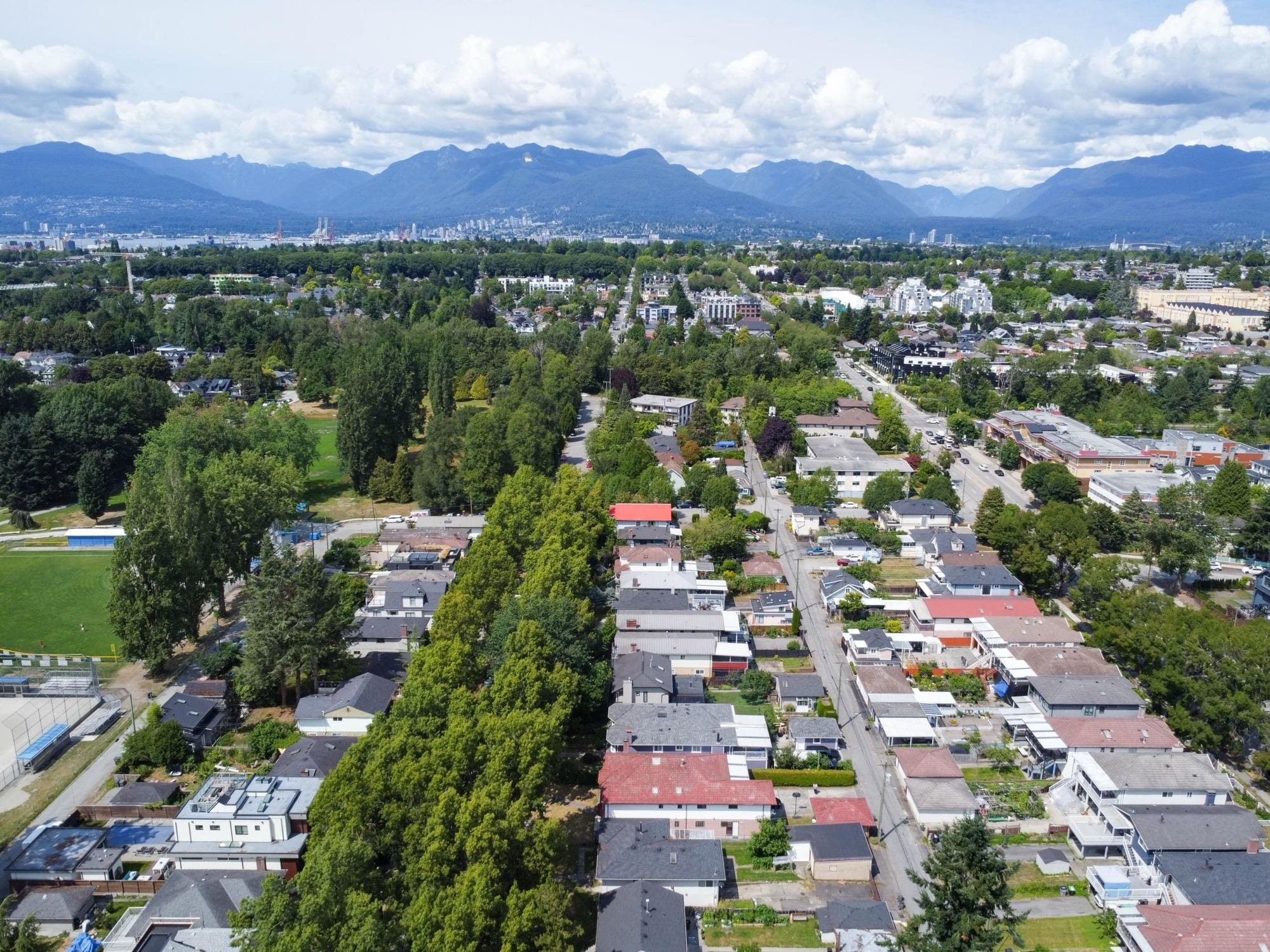 3230 Garden Drive, Vancouver, BC - Outdoor With View